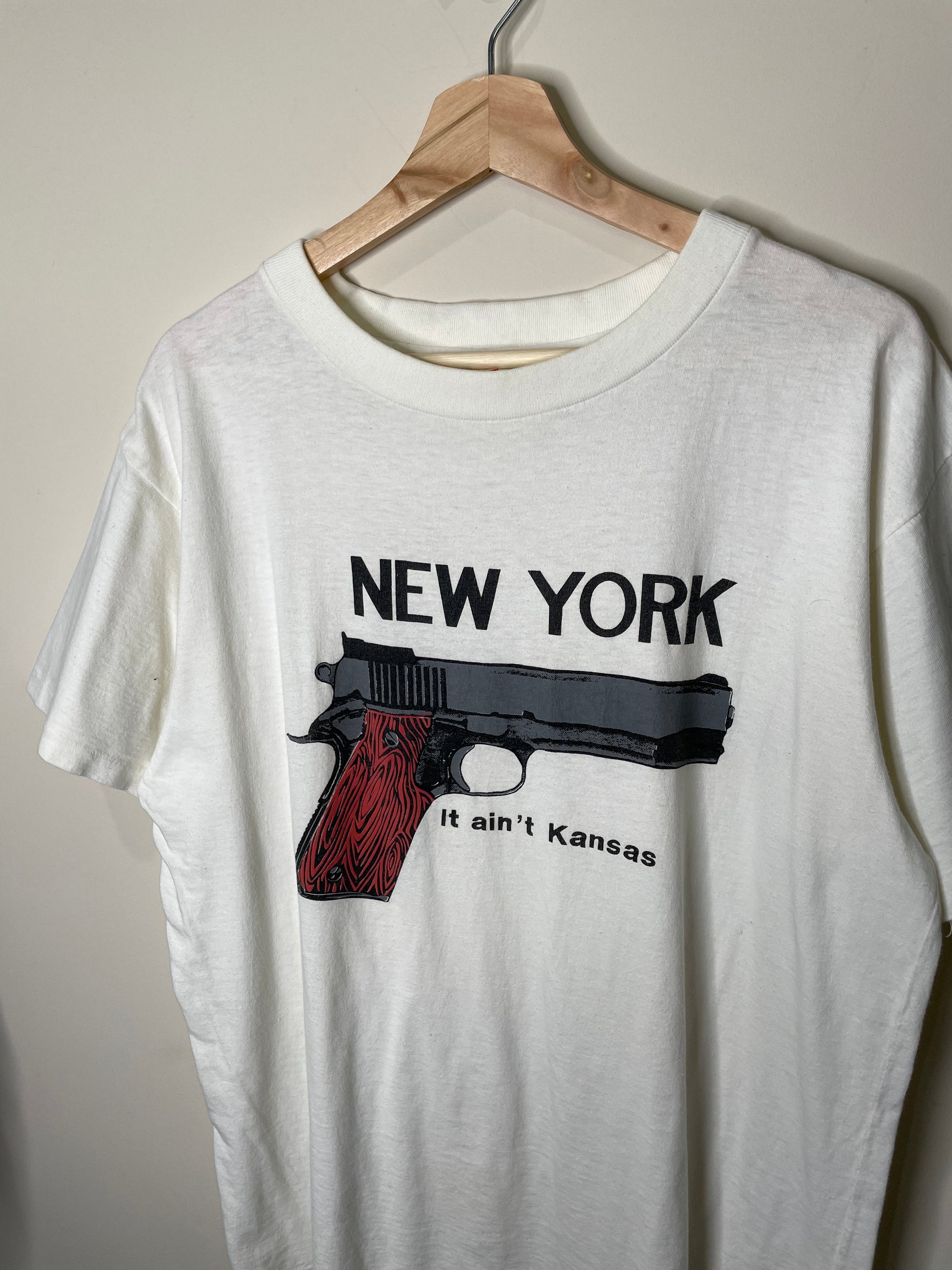 1990s “New York … It Ain’t Kansas” Single Stitched Tee (L)