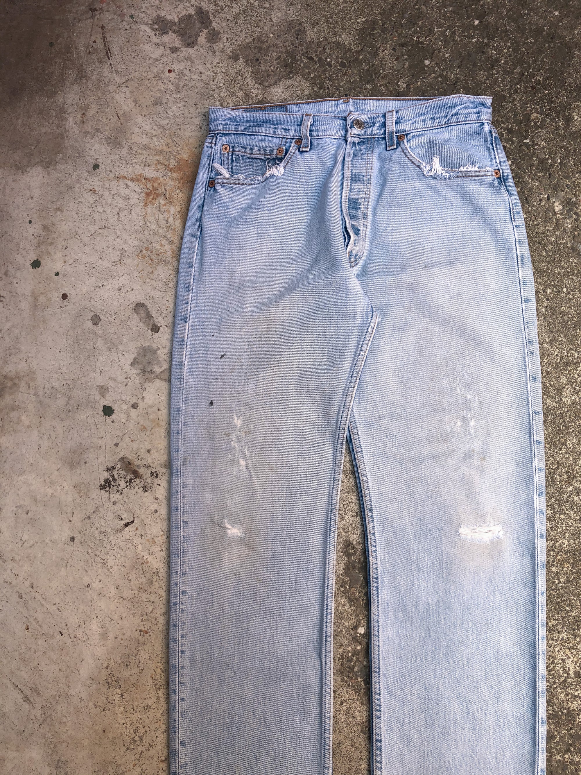 1990s Levis Distressed Faded Blue 501 (30X28)