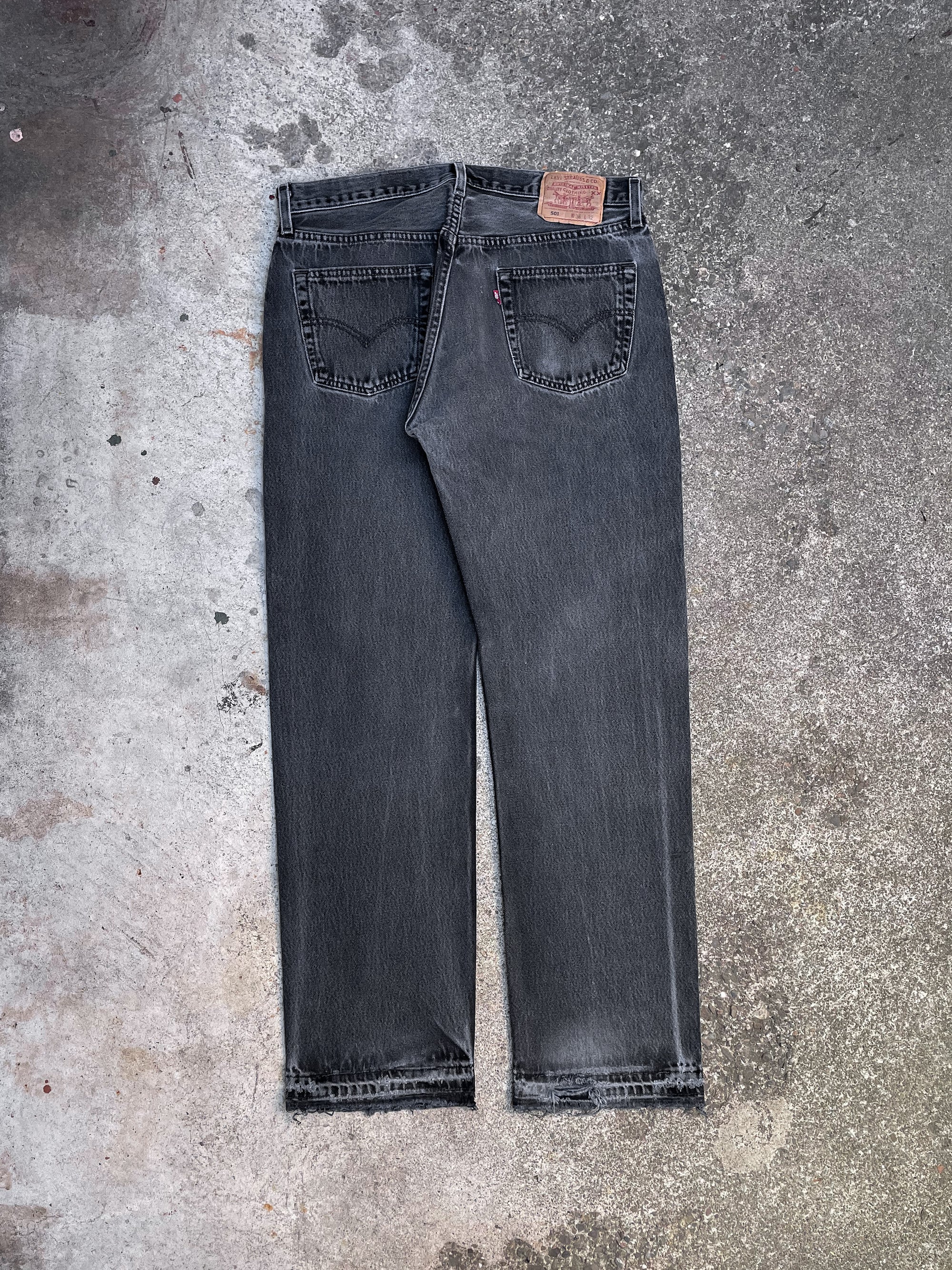 Vintage Levi’s Faded Black 501 Released Hem (34X31)