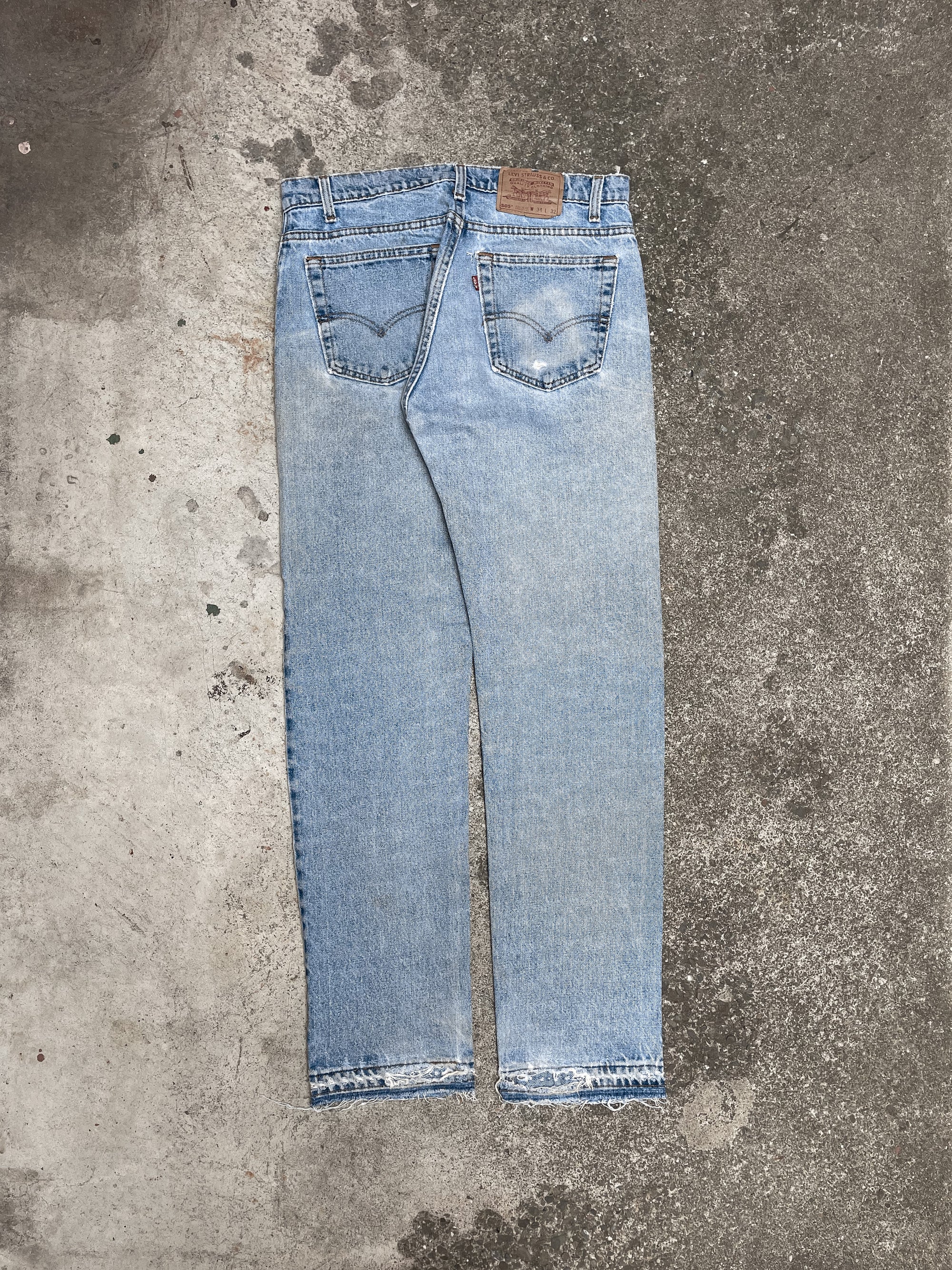 1990s Levi’s Faded Blue 505 Released Hem (33X32)