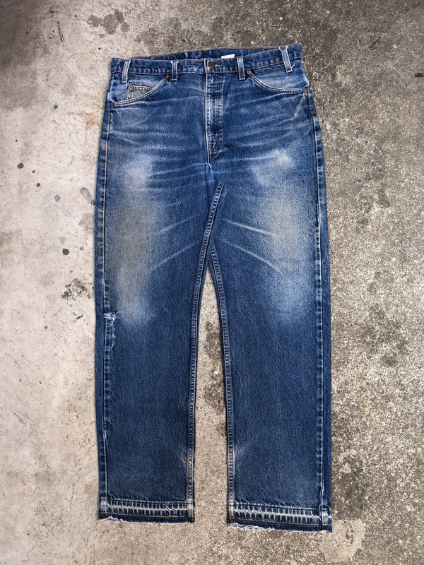 1990s Orange Tab Levis Worn In Blue 505 Released Hem (35X29)