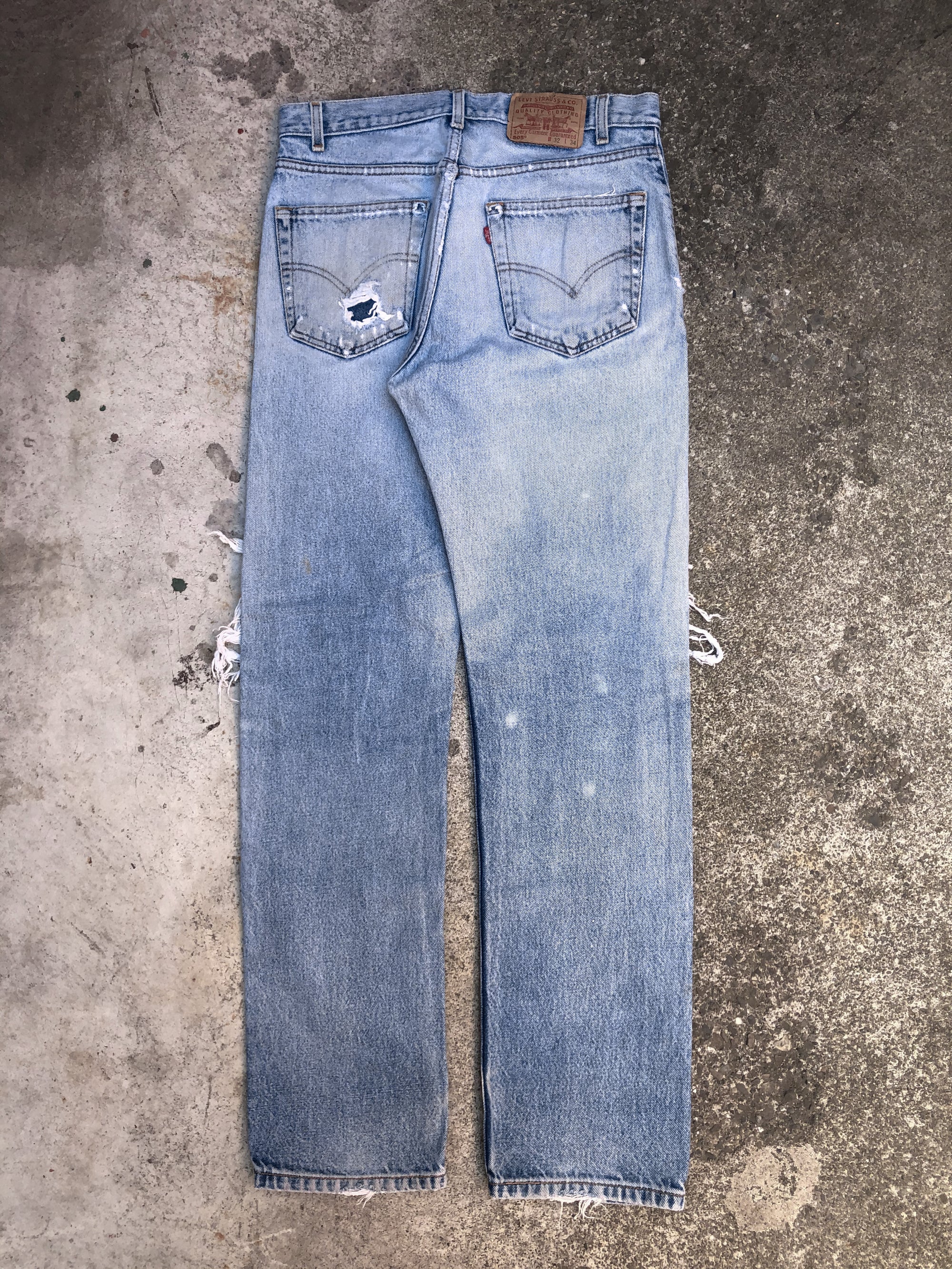 1990s Levis Faded Blue Knee Blow Out 505 (32X32)