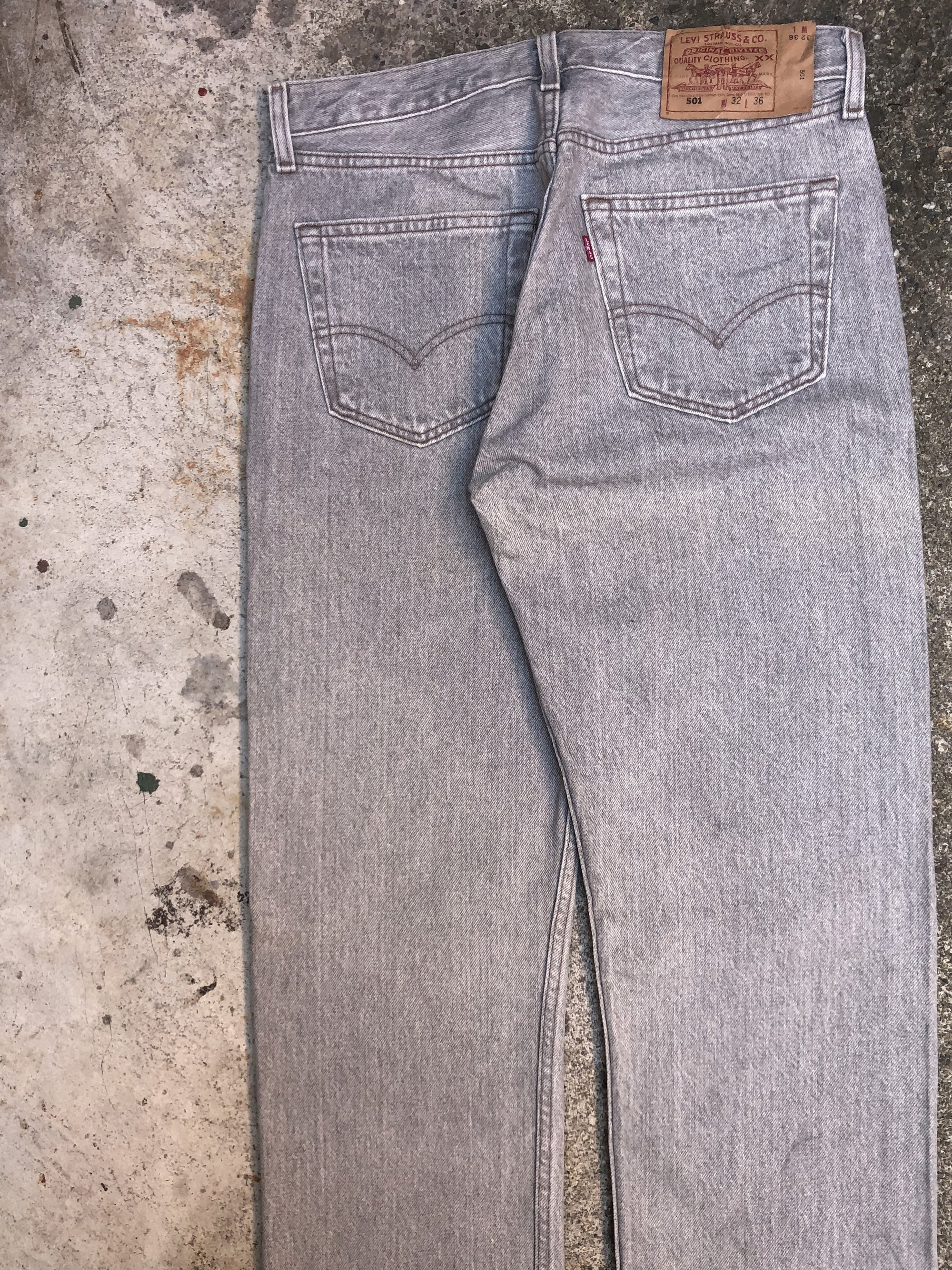 1990s Levis Faded Grey 501 (31X35)