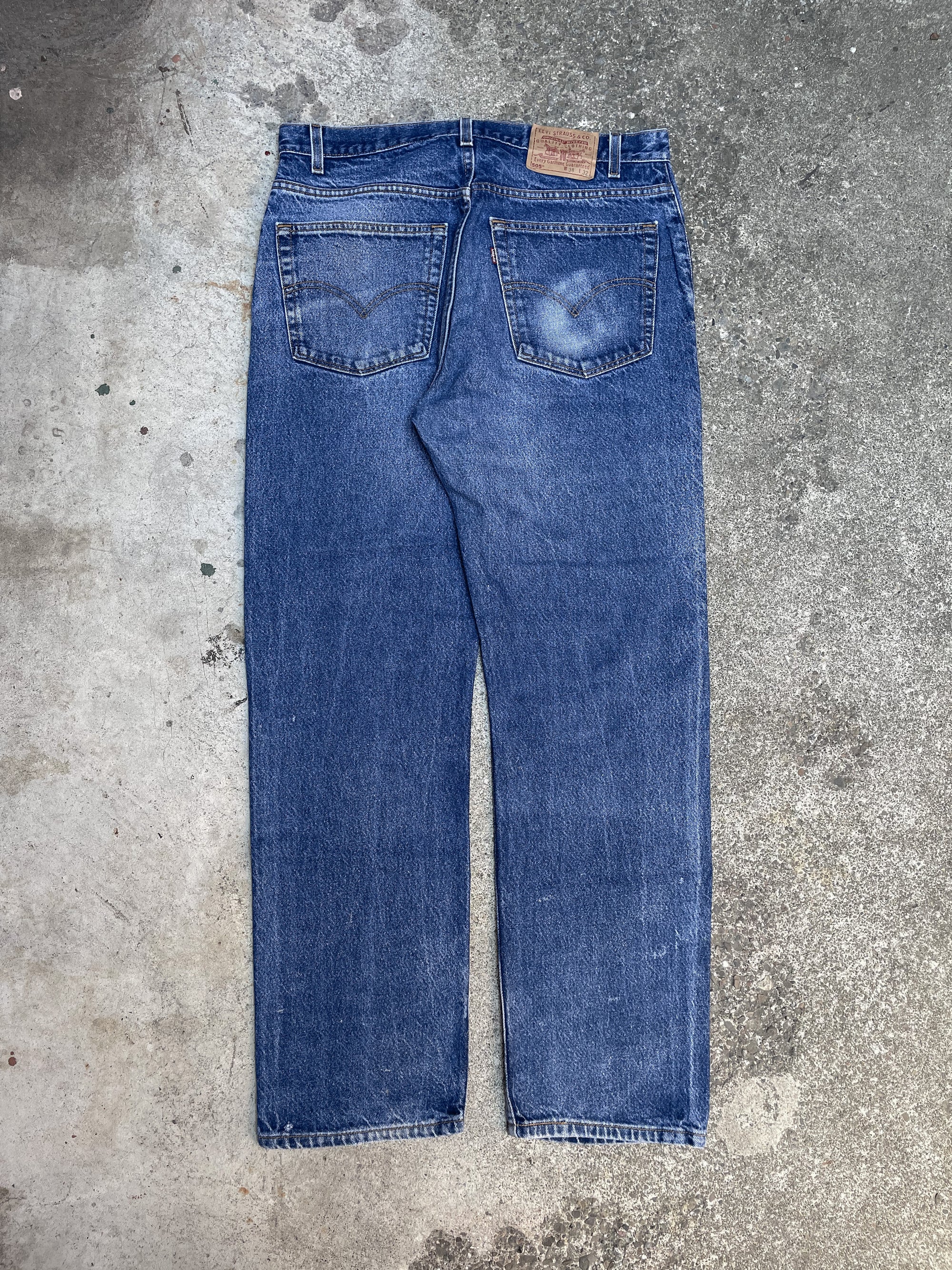 Vintage Levis Faded Blue 505 (36X31)