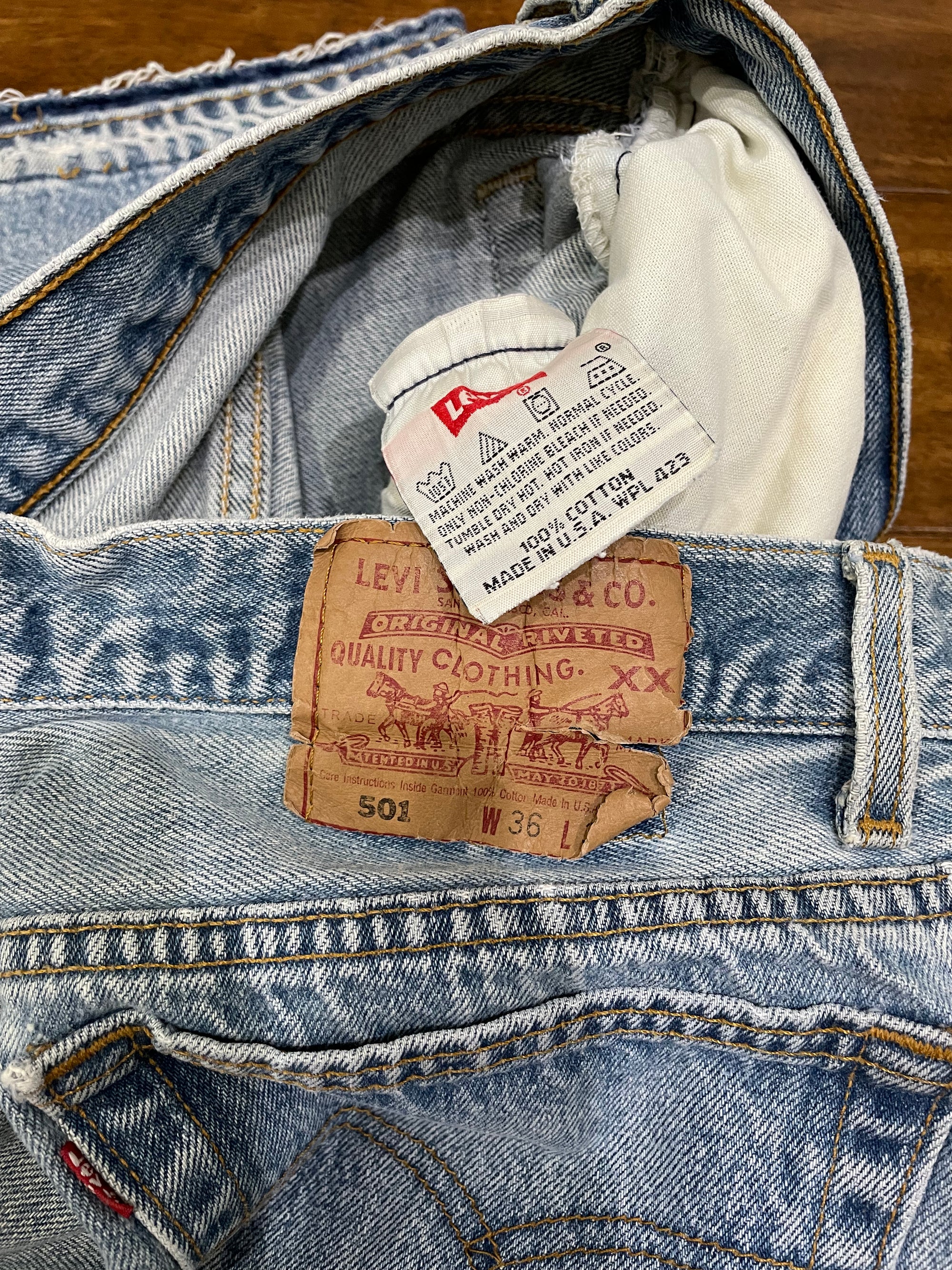 1990s Levi’s Faded Blue 501 Released Hem (33X31)