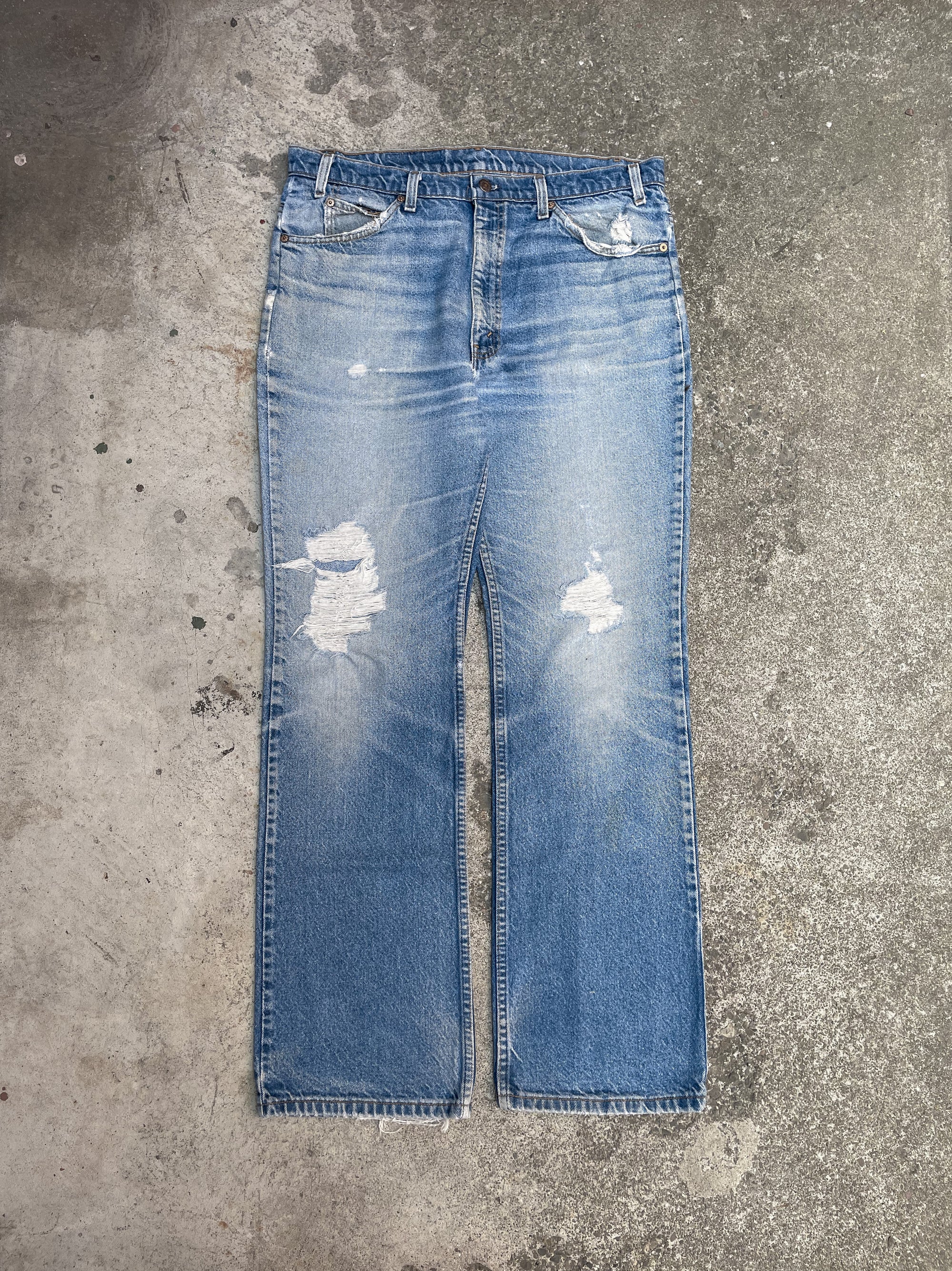 1980s/90s Orange Tab Levi’s Distressed Blue 517 Scovill Zip (36X32)