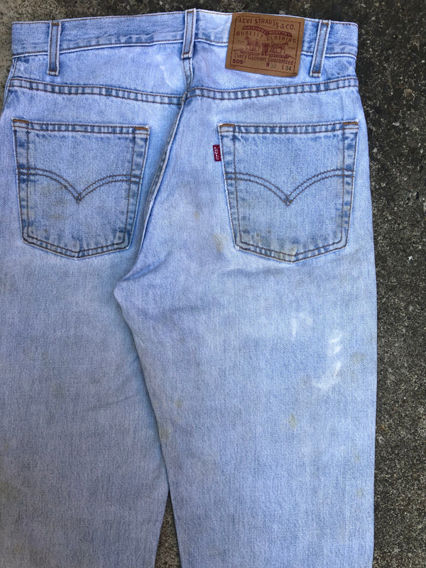 1990s Levis Dirty Light Wash Blue 505 (30X33)