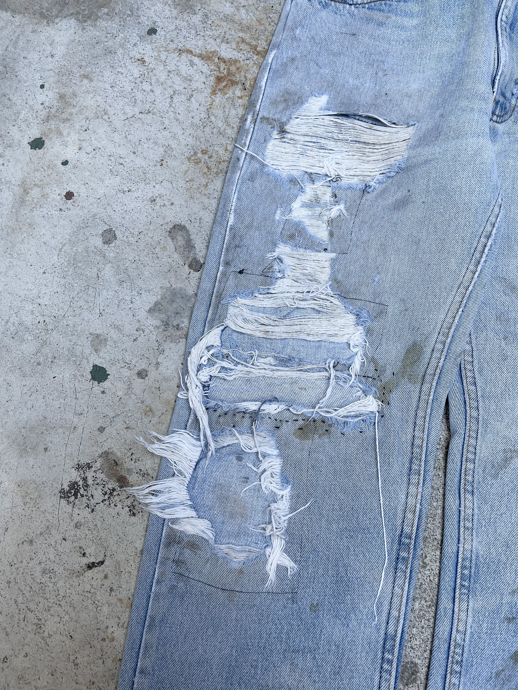 1980s Orange Tab Levi’s Repaired Faded Dirty Blue Talon Zip Denim (31X29)