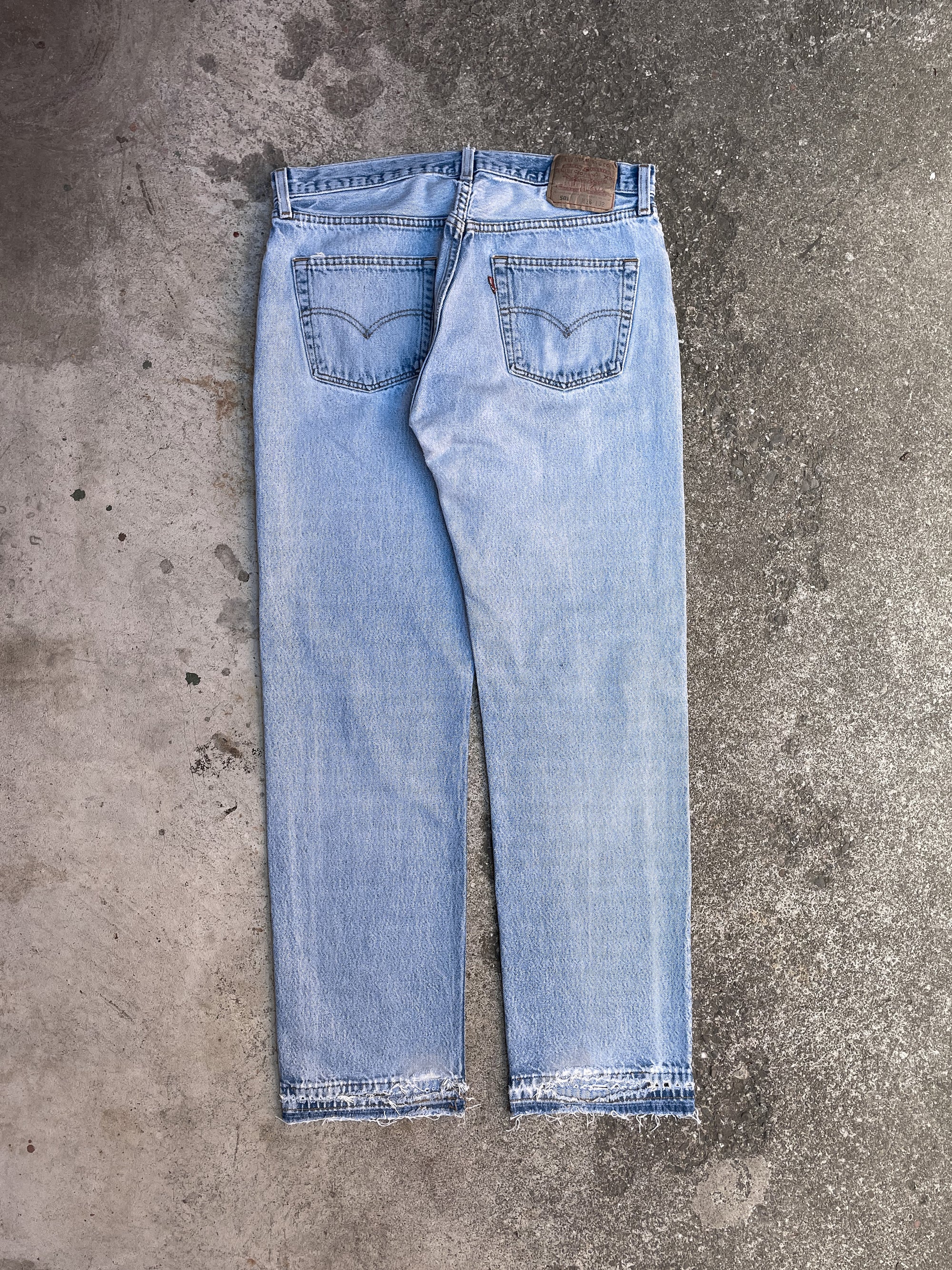 Vintage Levi’s Faded Blue 501 Released Hem (33X31)