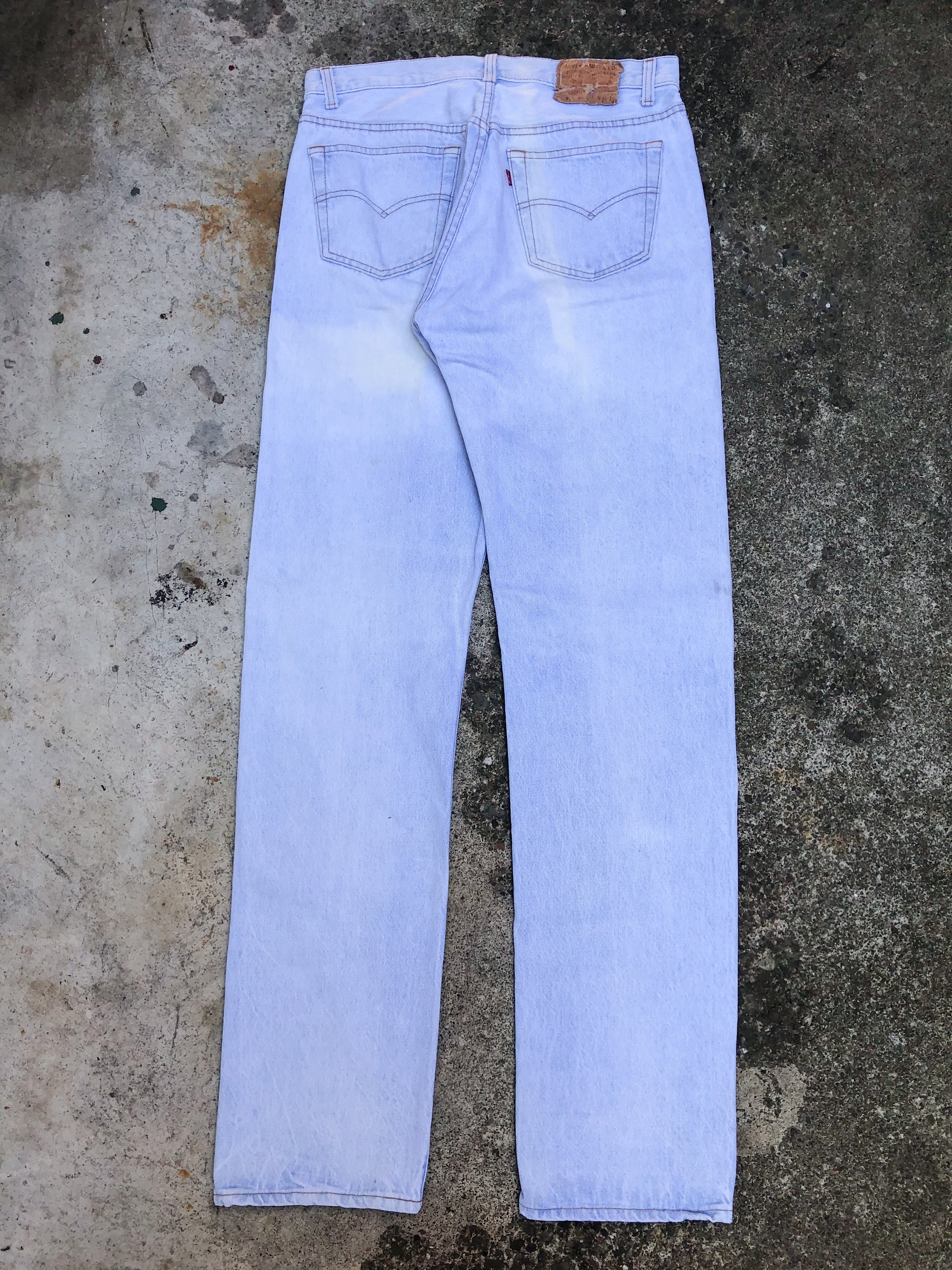 1980s Levis Sun Fade Light Wash Blue 501 (32X35)