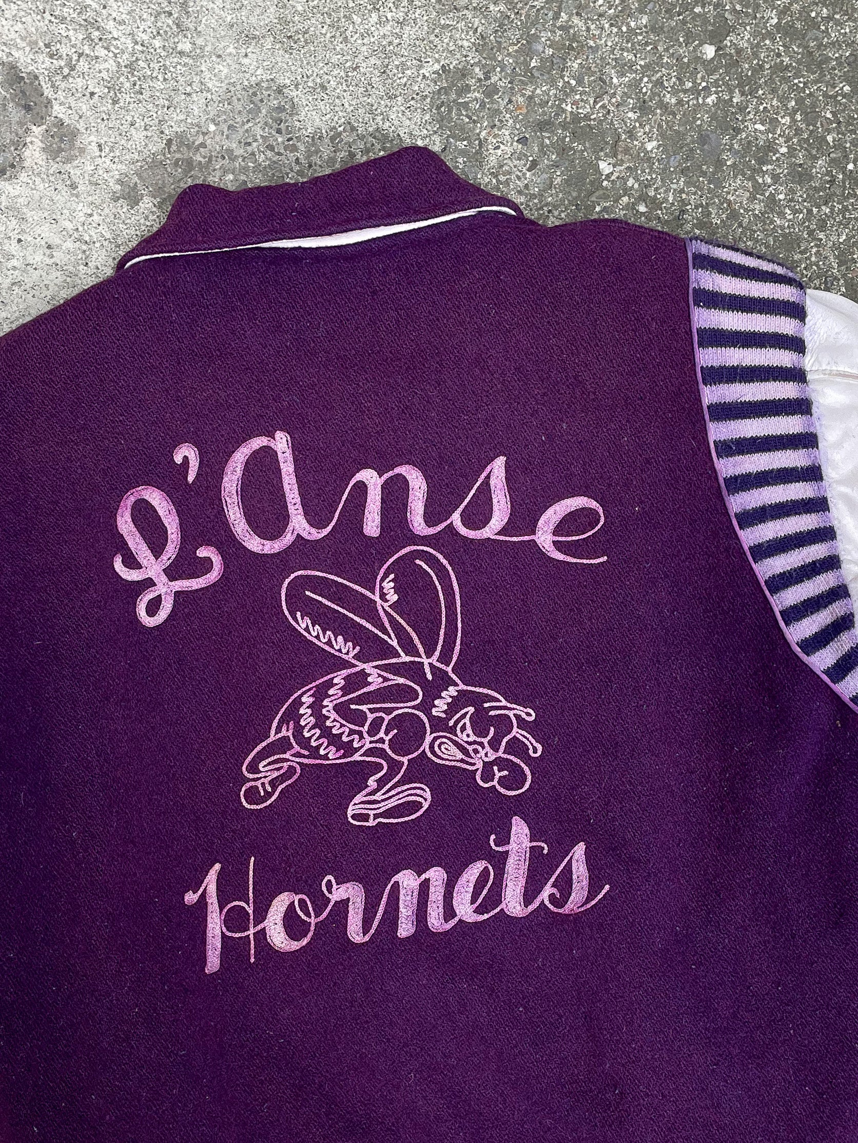 1980s Sun Faded Purple “L’Anse Hornets” Chainstitched Varsity Jacket (M/L)