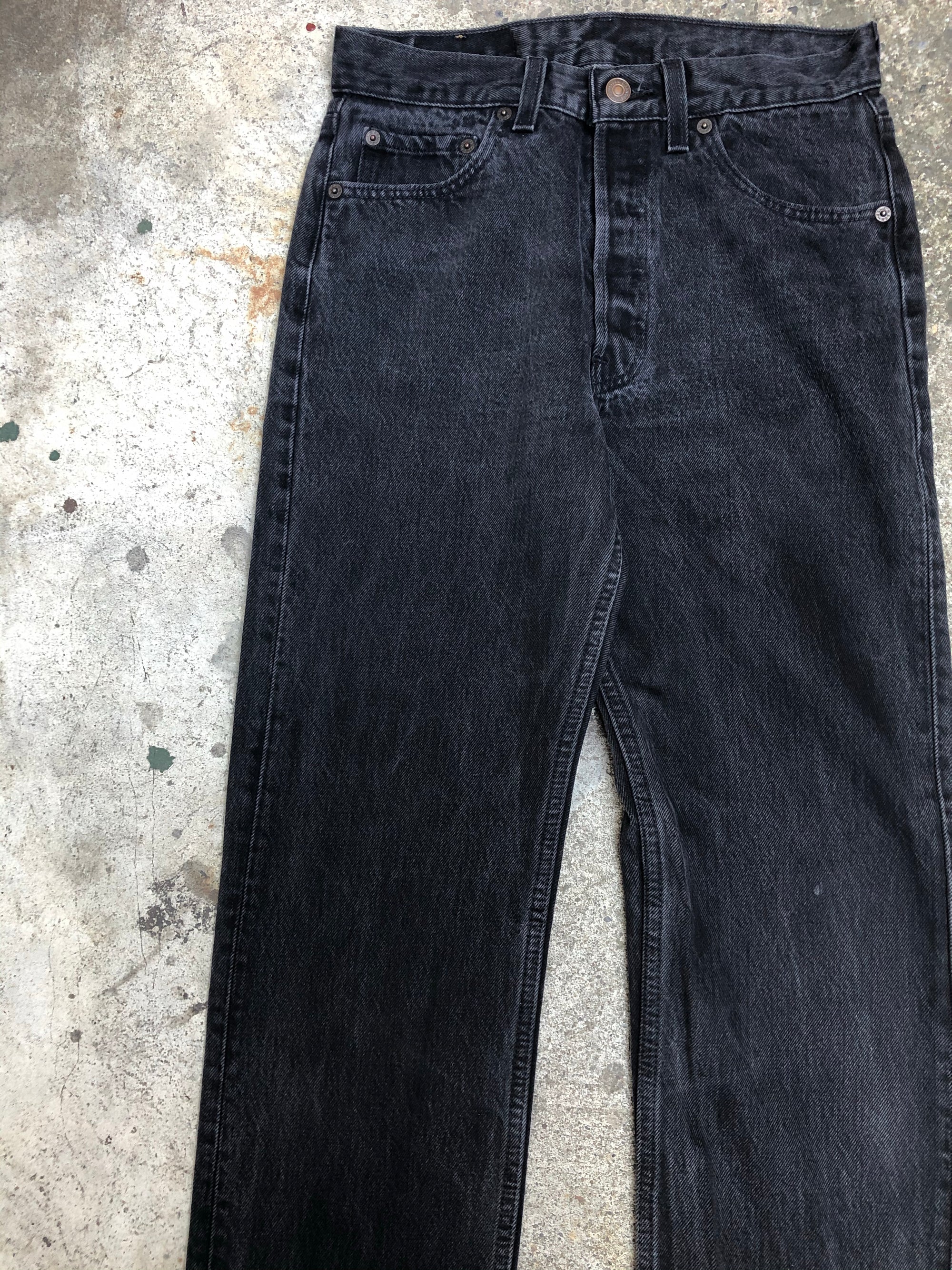 1990s Levis 501 Faded Black (28X32)