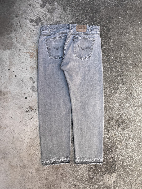 1980s Levi’s Faded Grey 505 Released Hem (34X29)