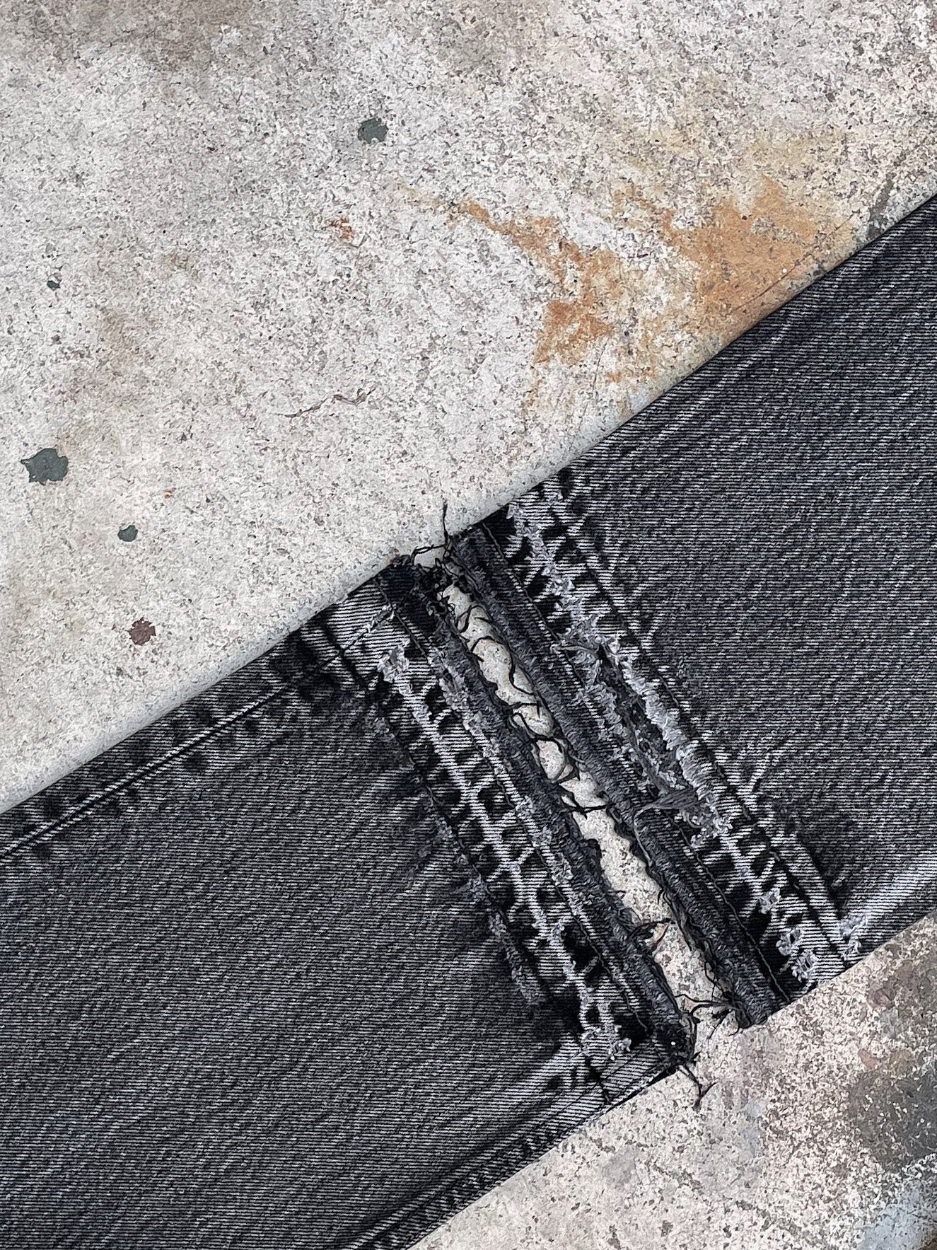 1990s Levi’s Faded Black 501 Released Hem (31X30)