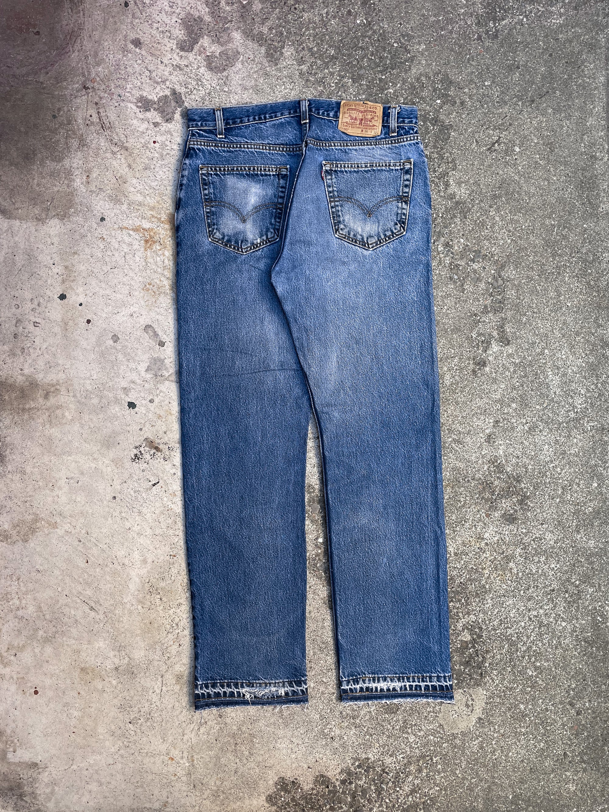 Vintage Levi’s Worn In Blue 505 Released Hem (34X32)