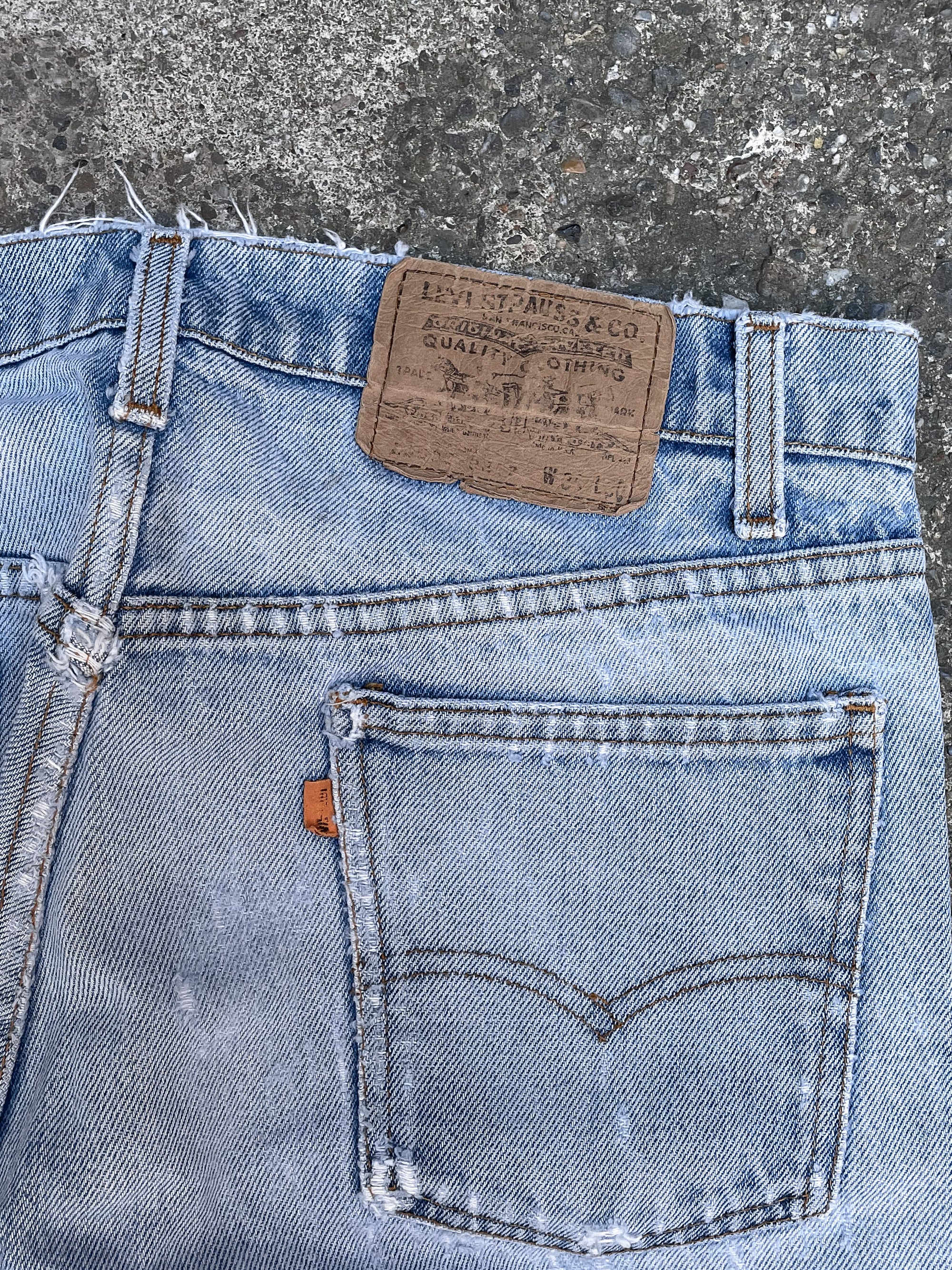 1980s Orange Tab Levis Distressed Faded Blue 505 Talon Zip (33X27)