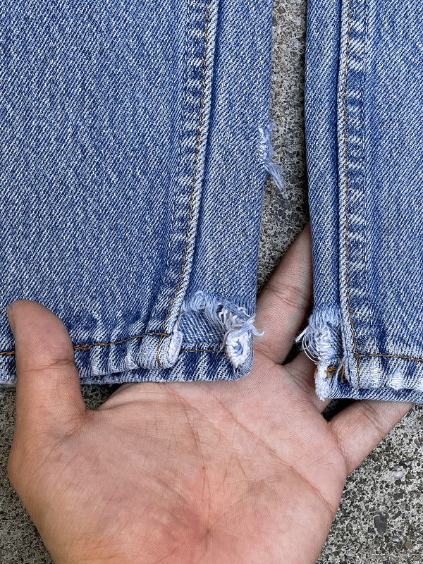 1990s Levi’s Faded Blue 501 Split Hem (32X26)