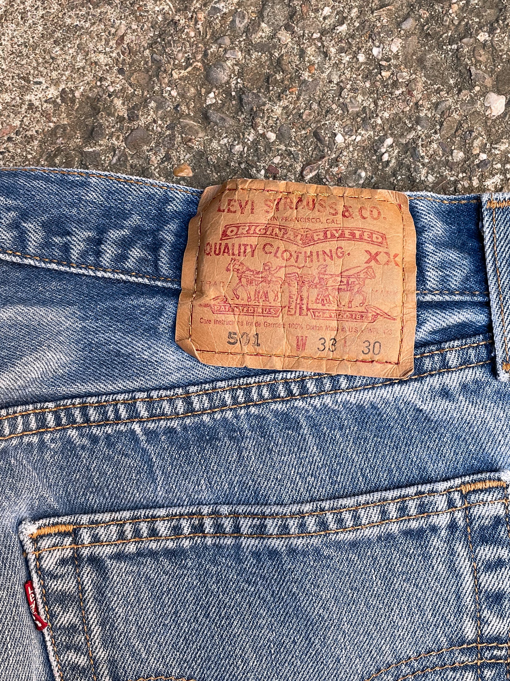 Vintage Levi’s Faded Blue 501 Released Hem (30X29)