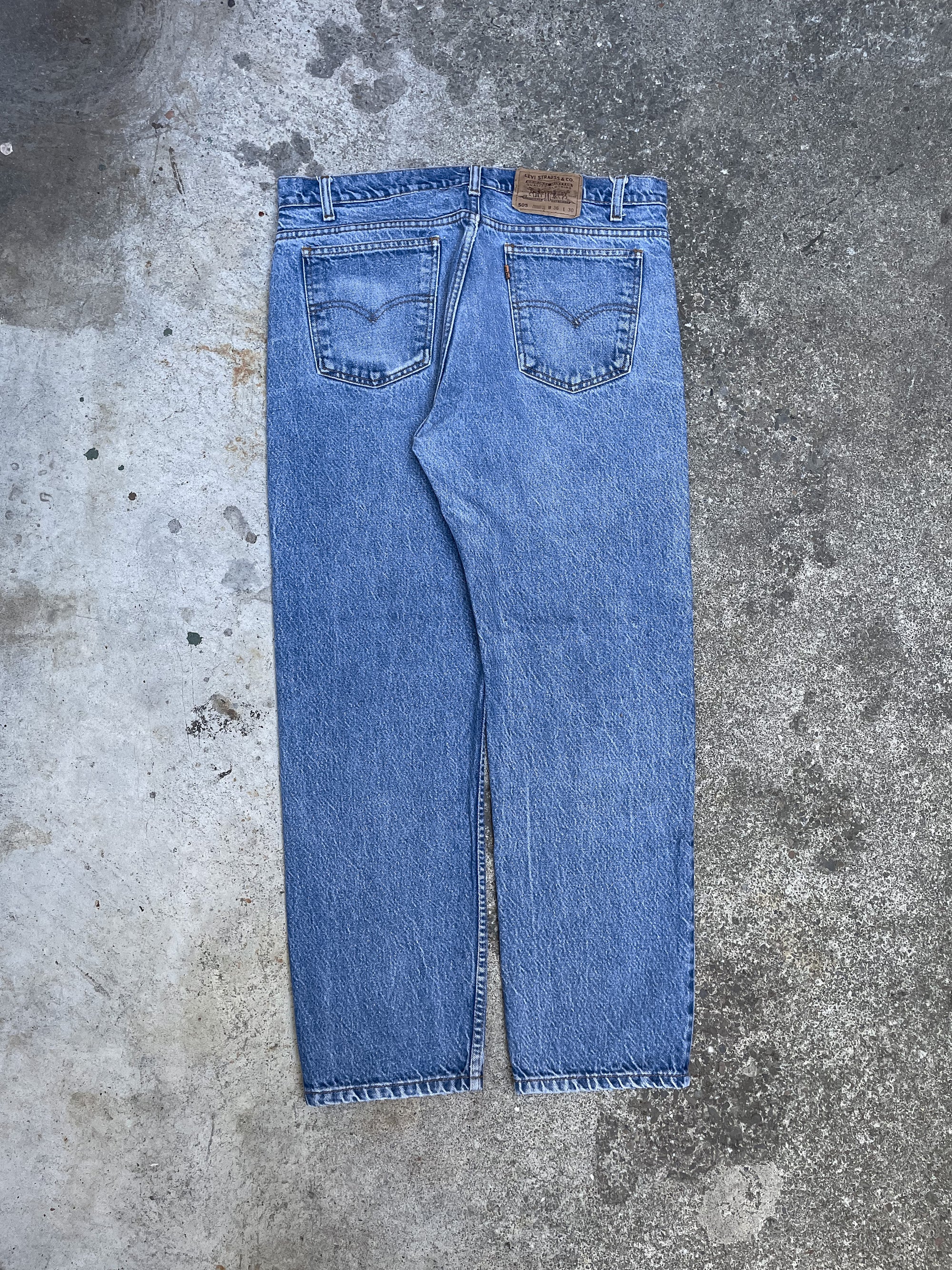 1990s Orange Tab Levi’s Faded Blue 505 (35X28)