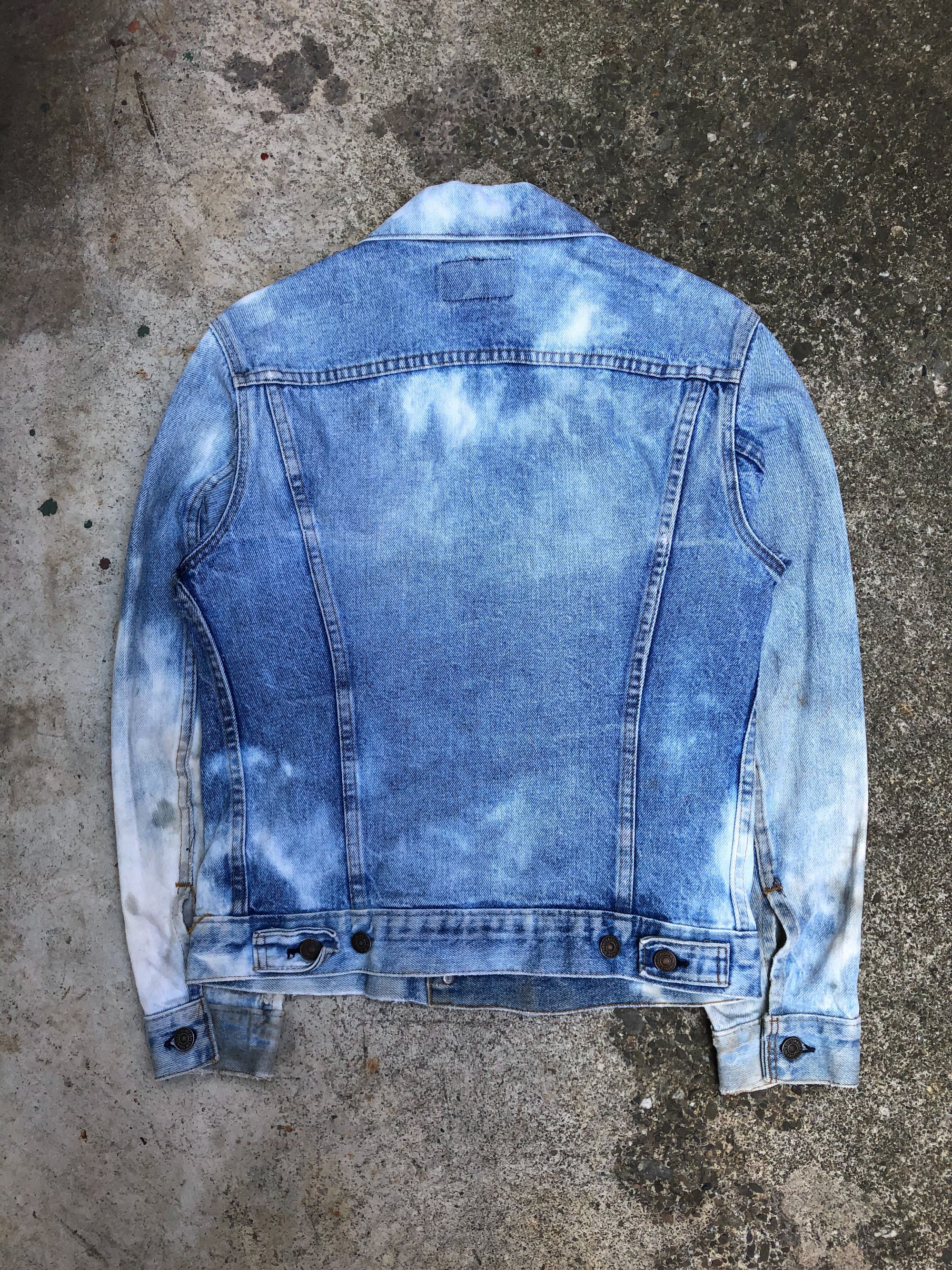 1970s Levi’s Bleached Blue 70505 Denim Jacket (XS/S)