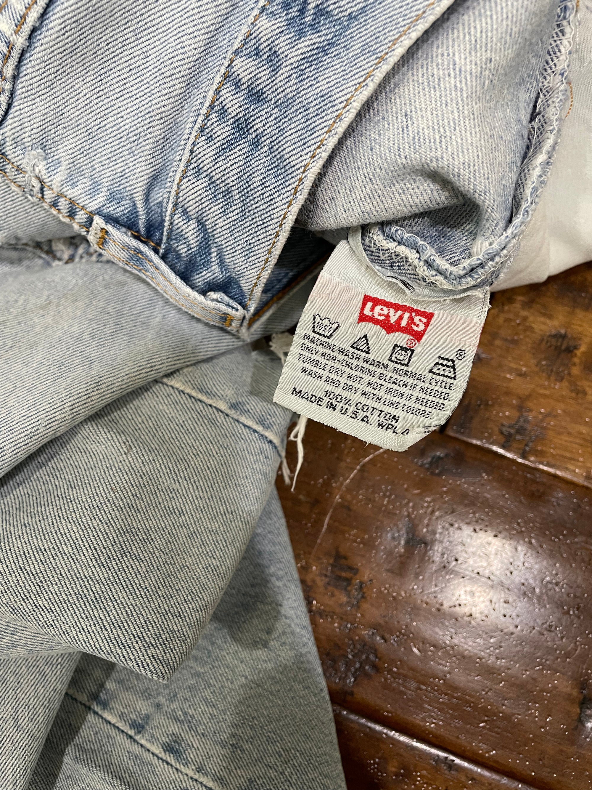 1990s Levi’s Thrashed Blue 501 (28X27)