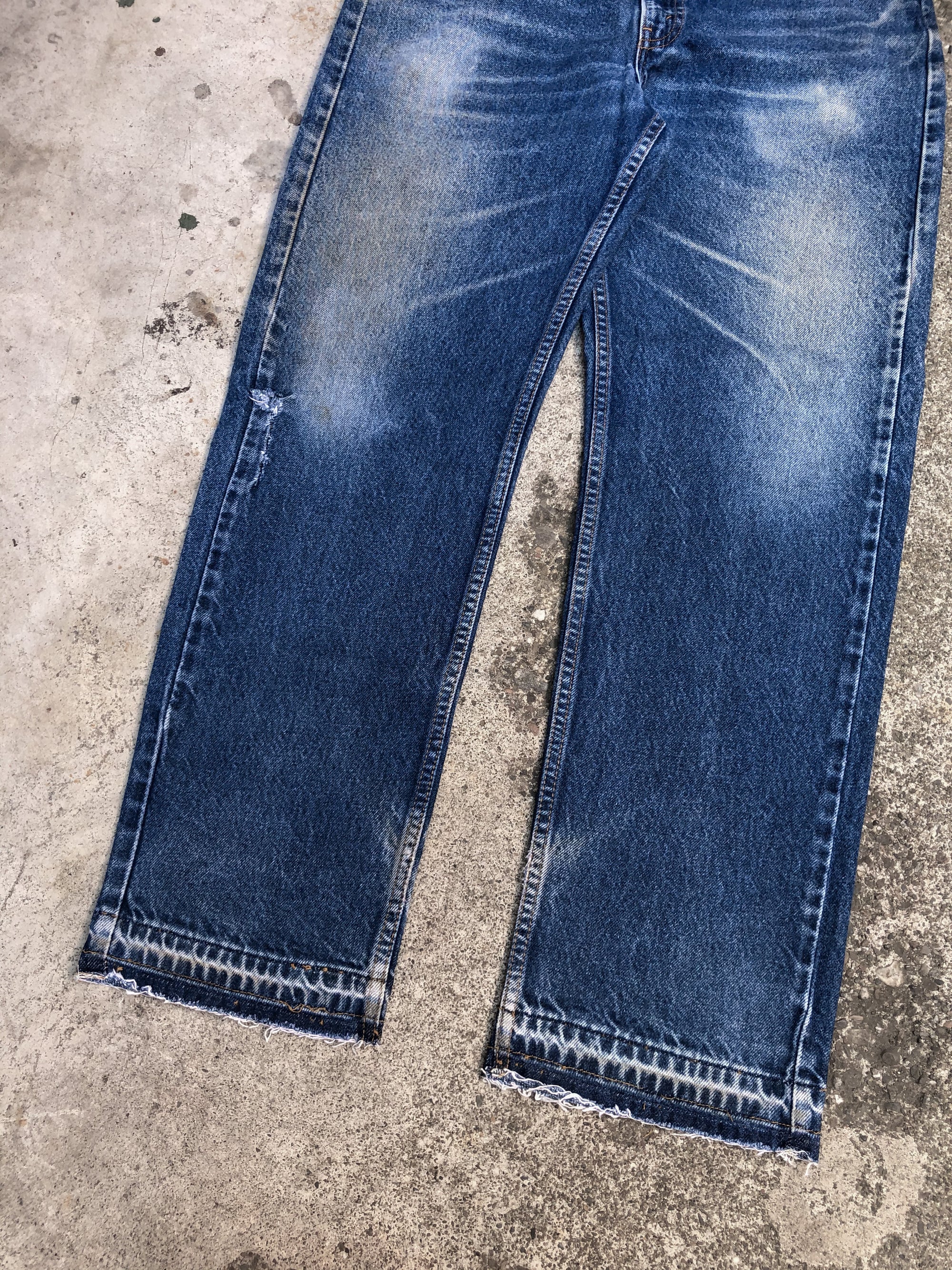 1990s Orange Tab Levis Worn In Blue 505 Released Hem (35X29)