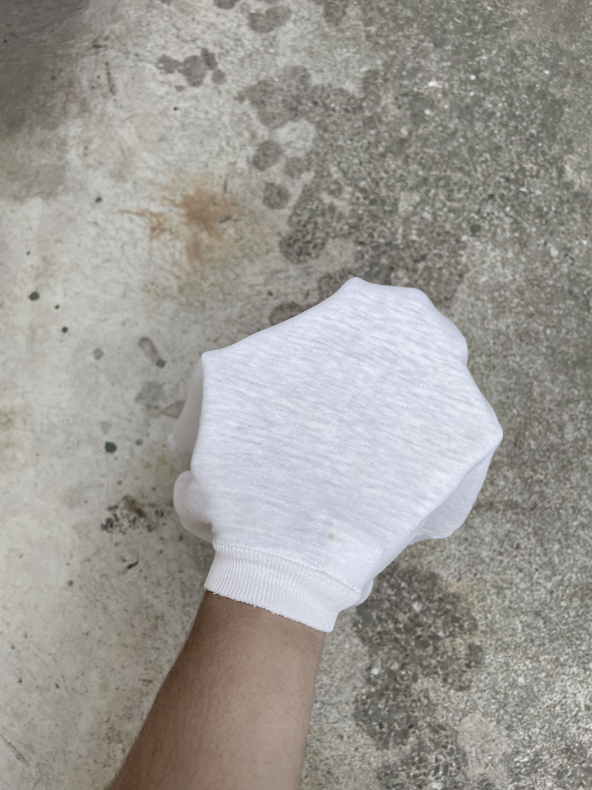 1980s Thin Distressed White Single Stitched Tee