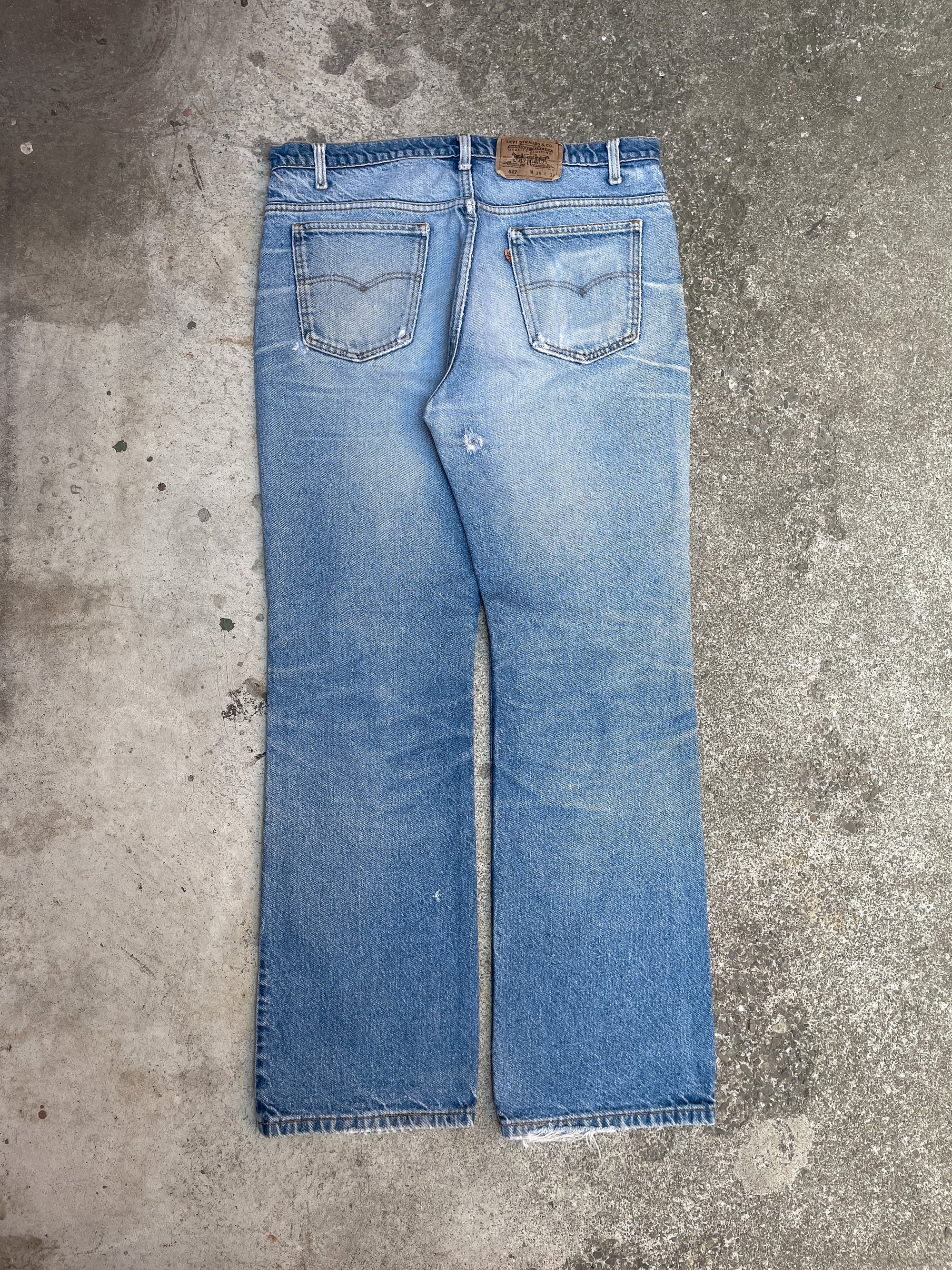 1980s/90s Orange Tab Levi’s Distressed Blue 517 Scovill Zip (36X32)