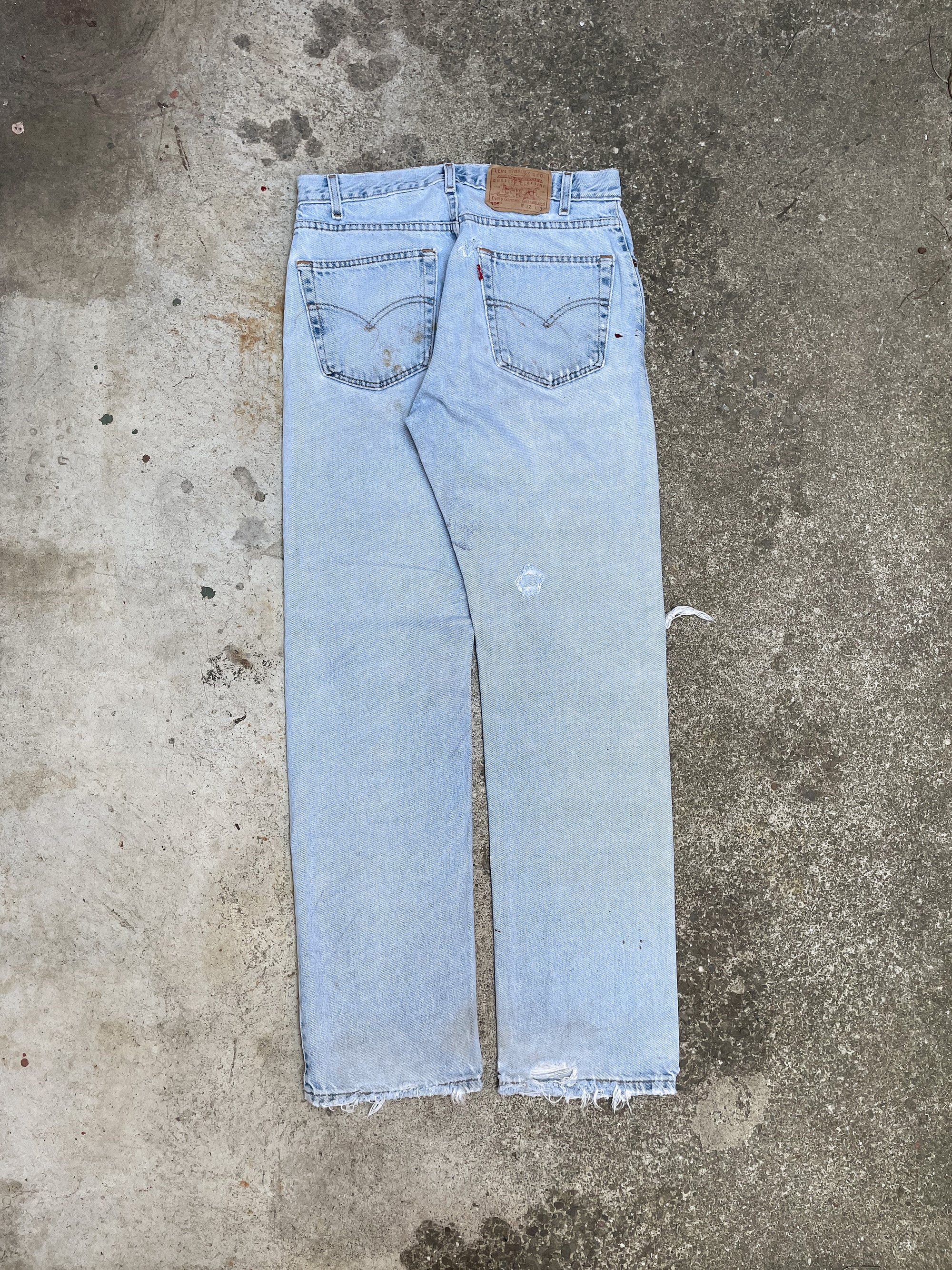 Vintage Levi’s Distressed Faded Blue 505 (31X31)