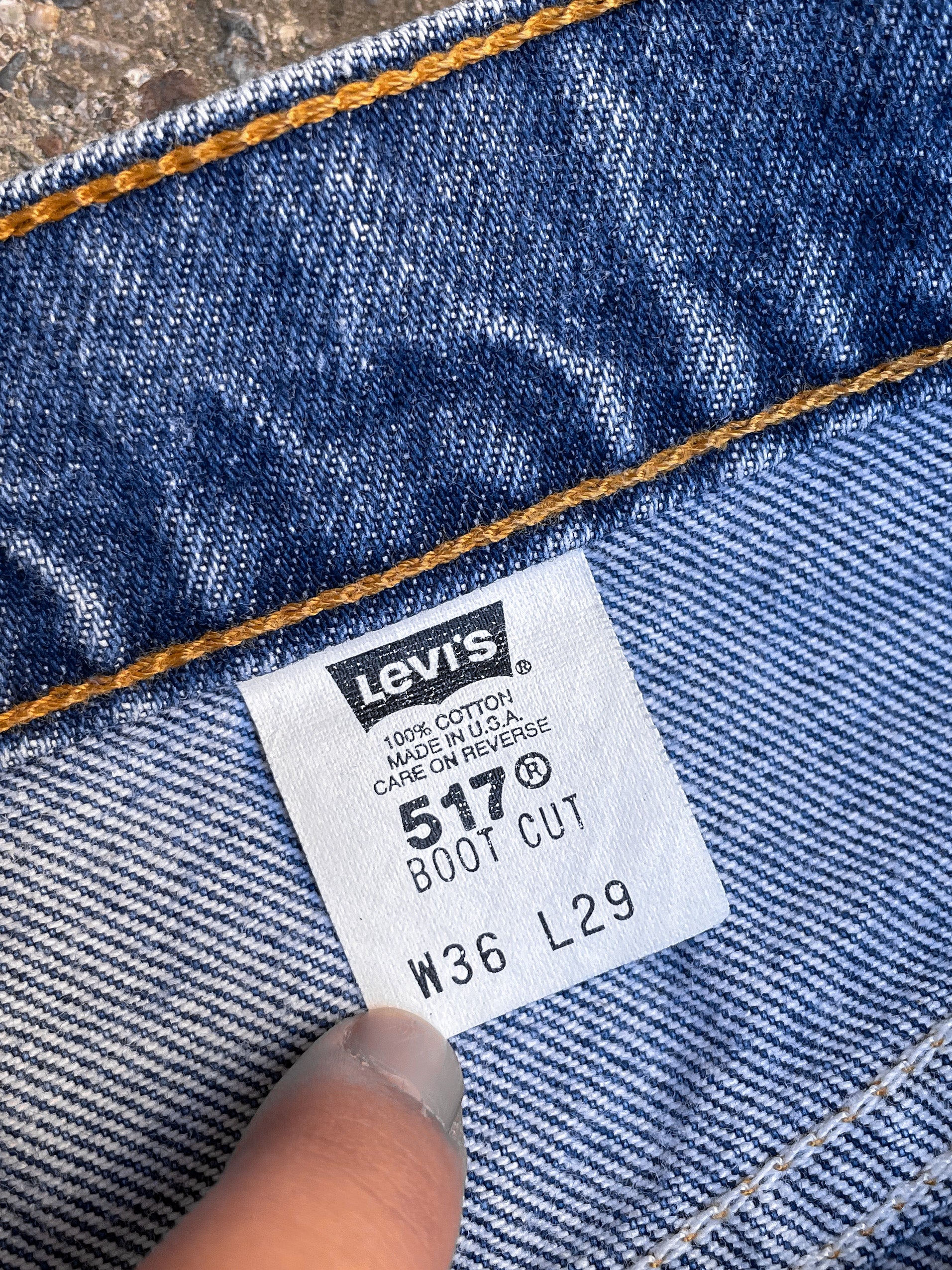 1990s Levi’s Faded Blue 517 (34X28)