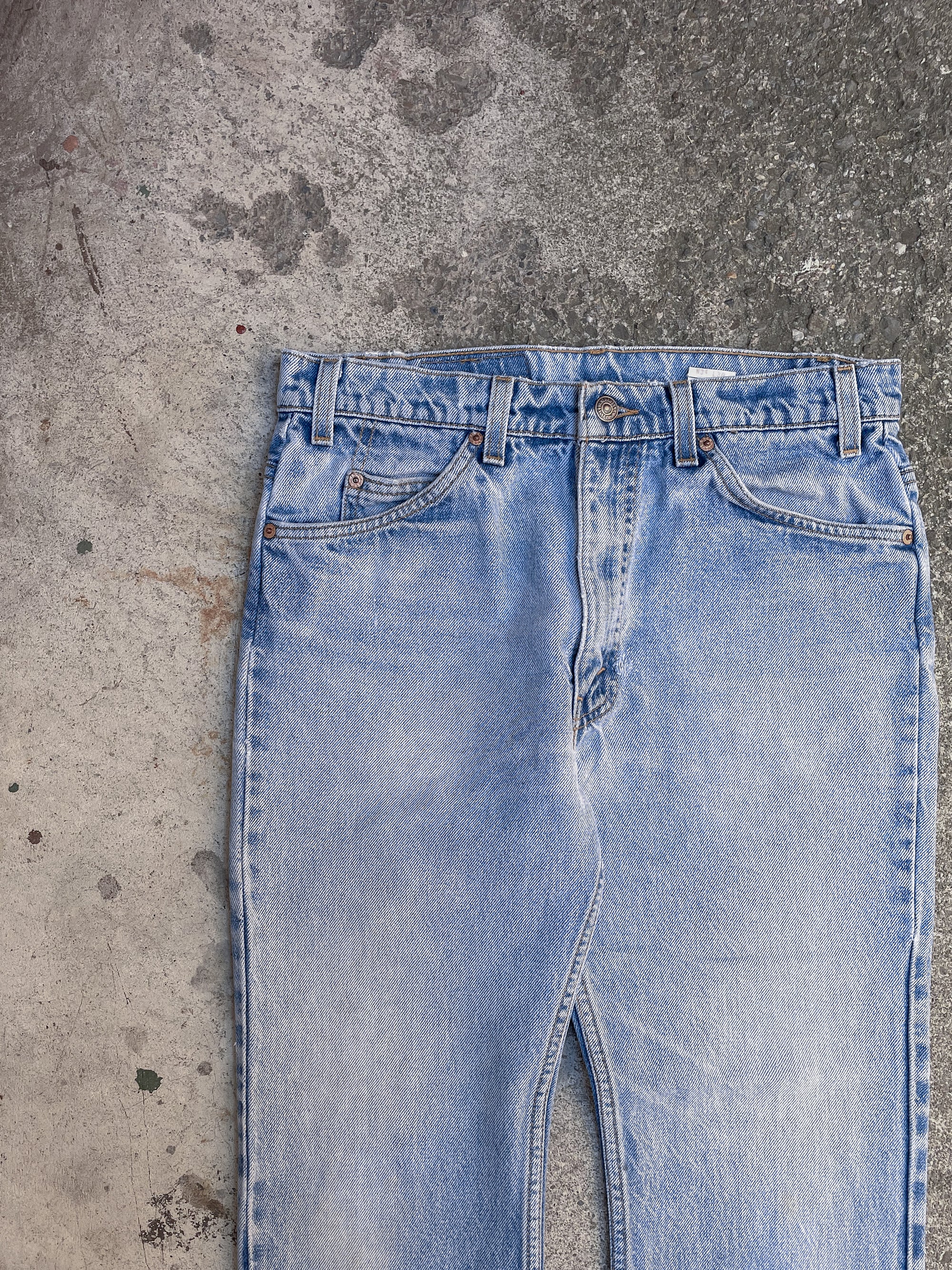 1990s Orange Tab Levis Faded Blue 517 (31X26)