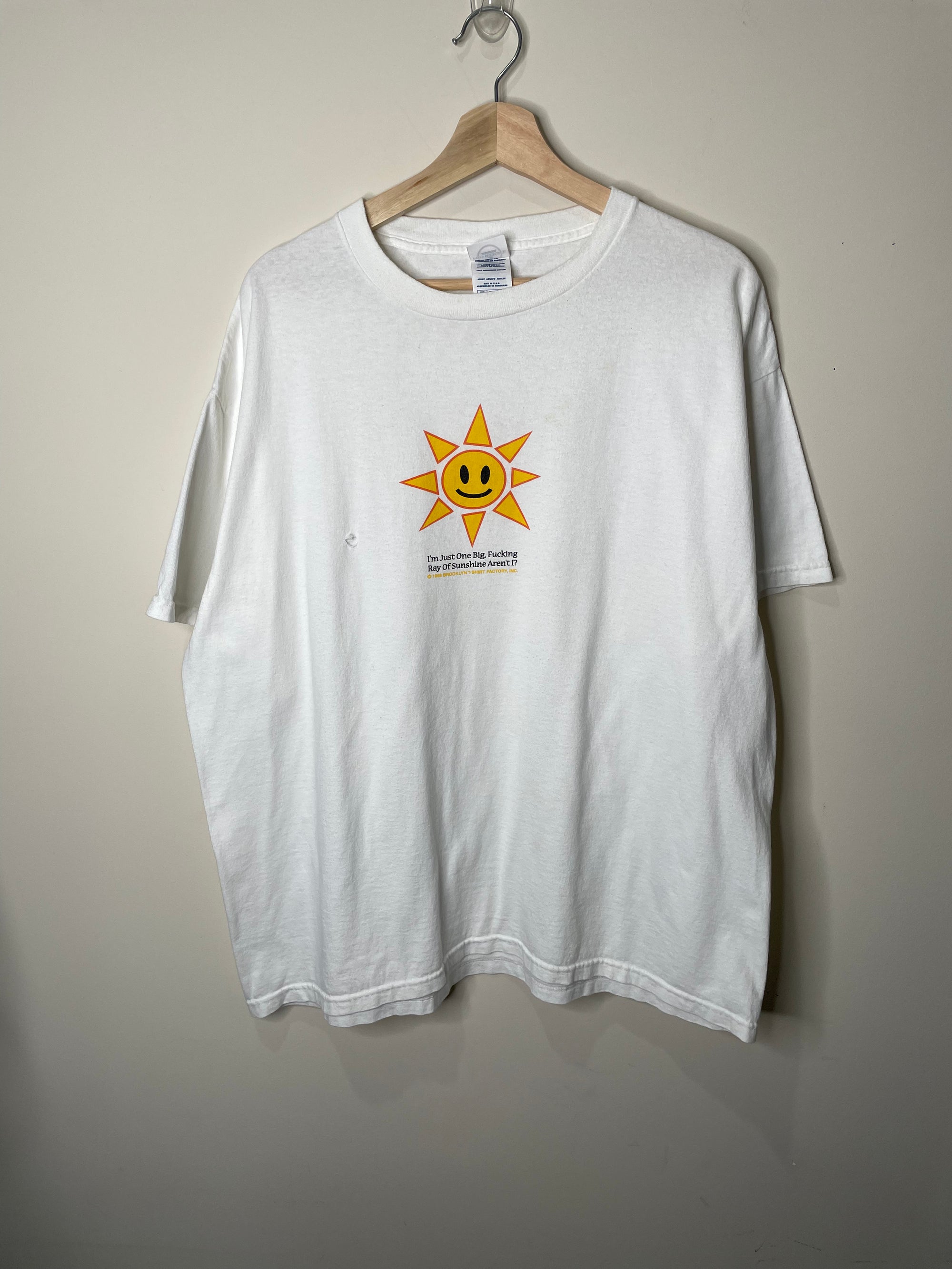 1990s/00s “Ray of Sunshine” Tee (XL)