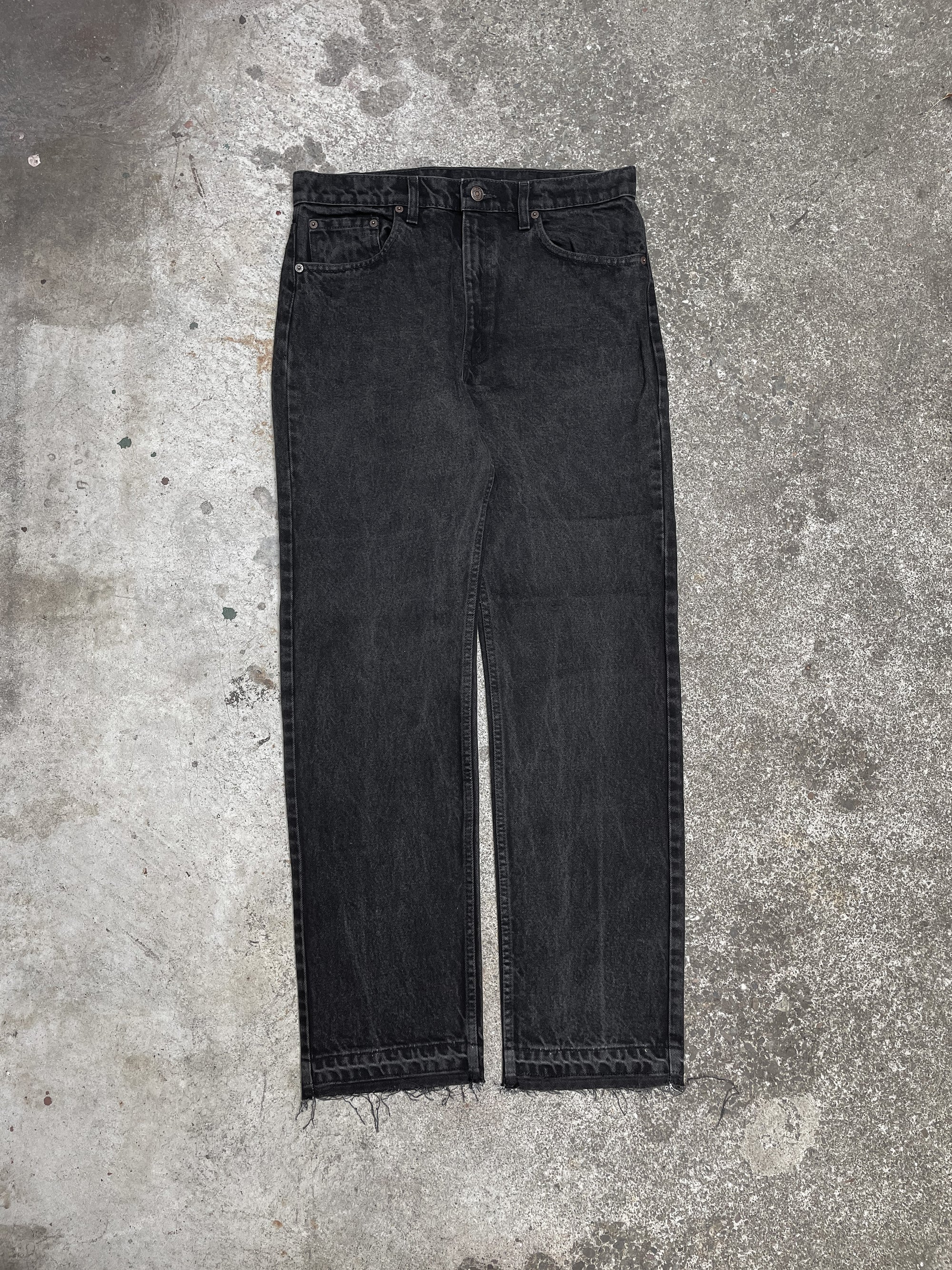 1990s Levi’s Black 505 Released Hem (33X31)