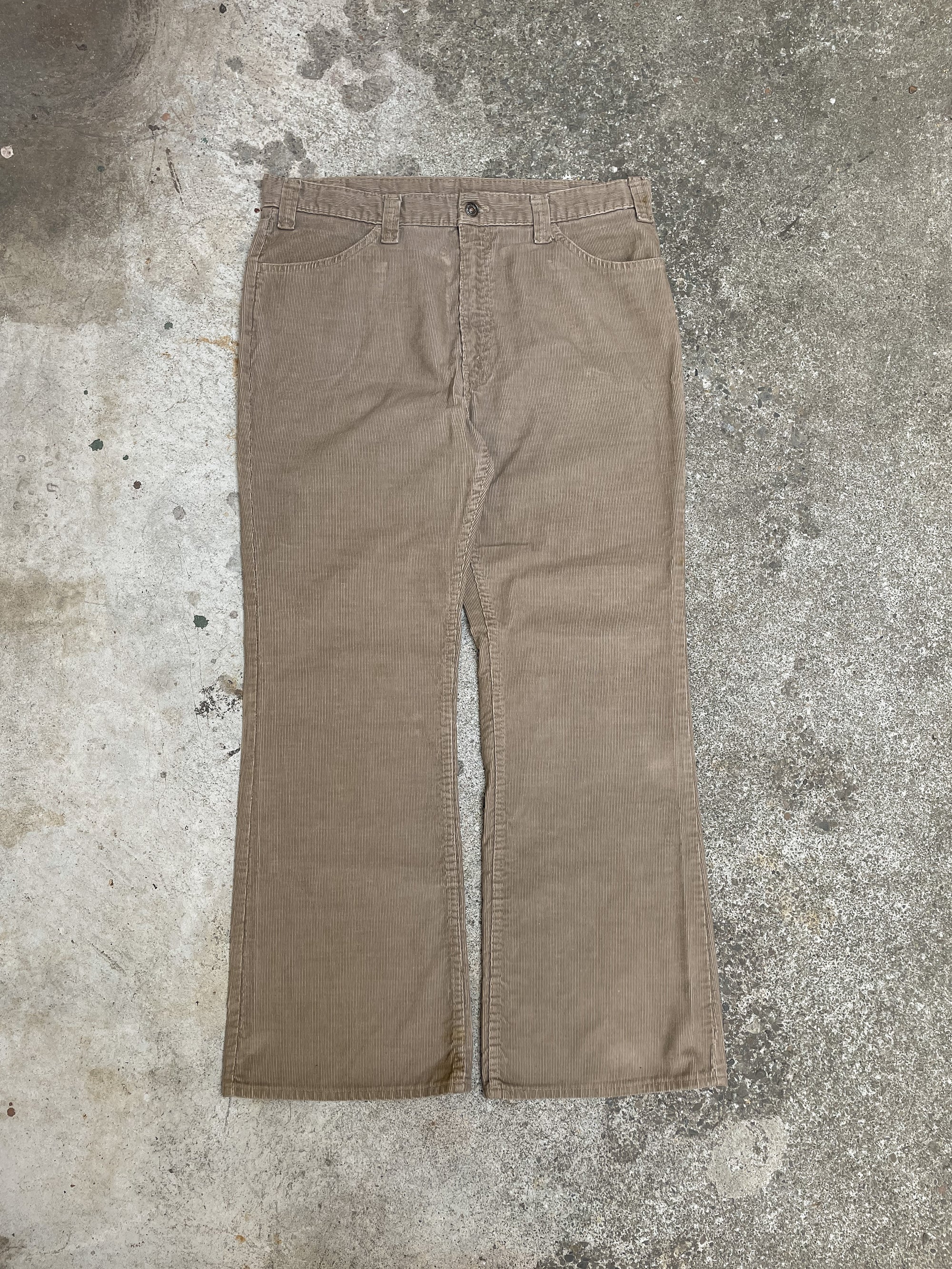 1970s/80s White Tab Levi’s Tan Corduroy Talon Zip Flared Pants (36X29)