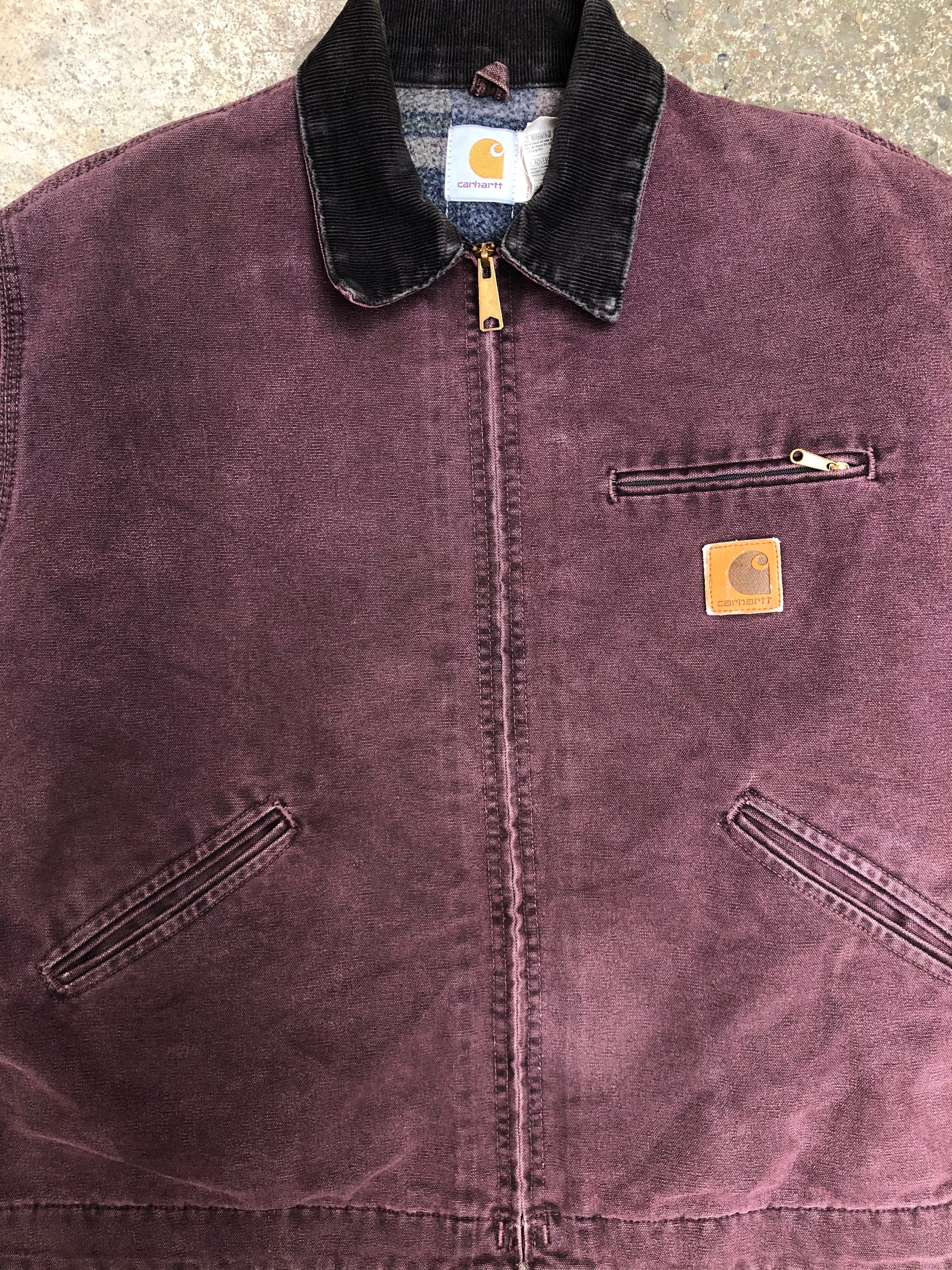 1990s Carhartt Burgundy Lined Work Jacket (L)