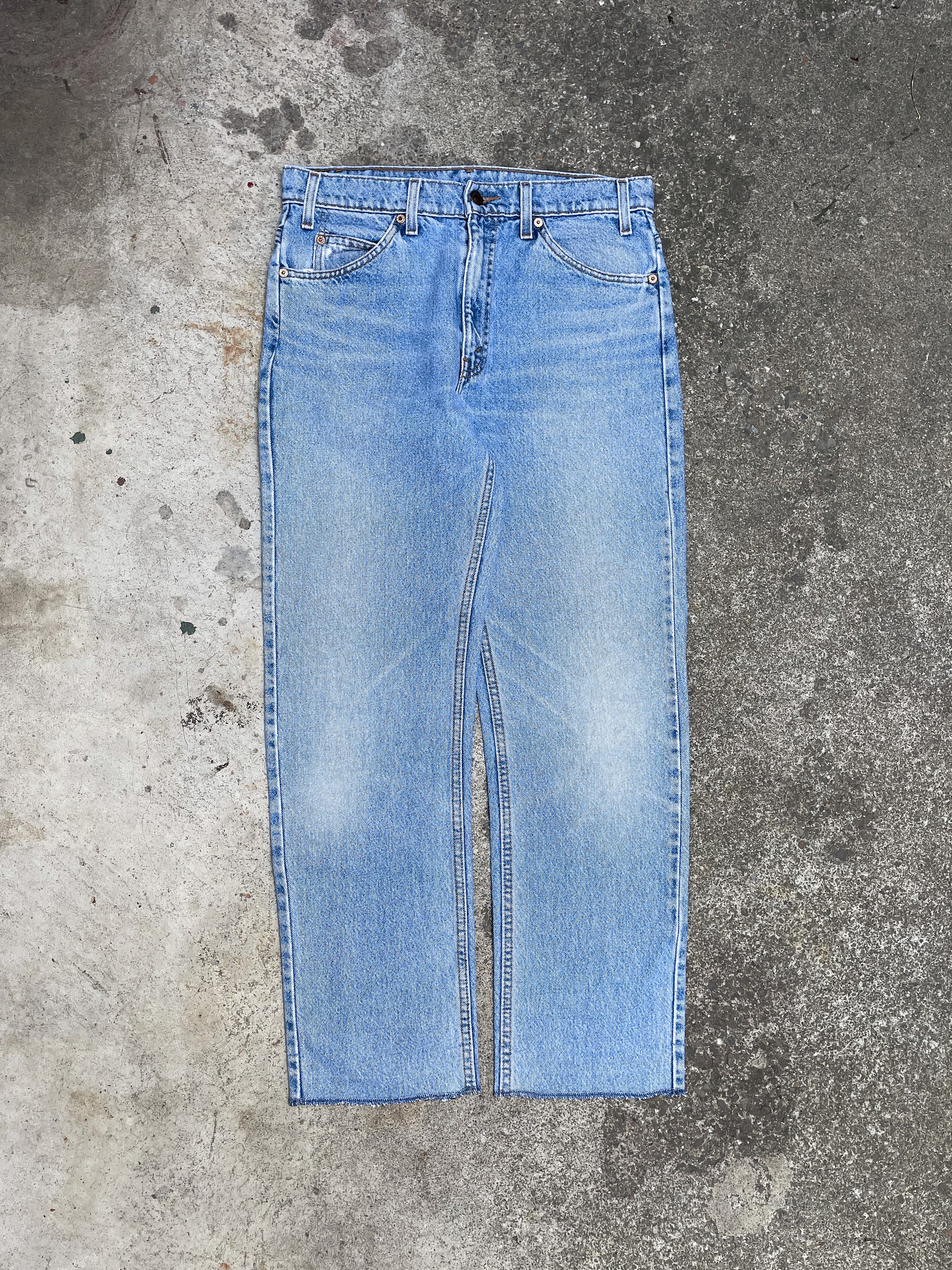 1990s Orange Tab Levi’s Faded Blue 505 Overlock Hem (32X28)