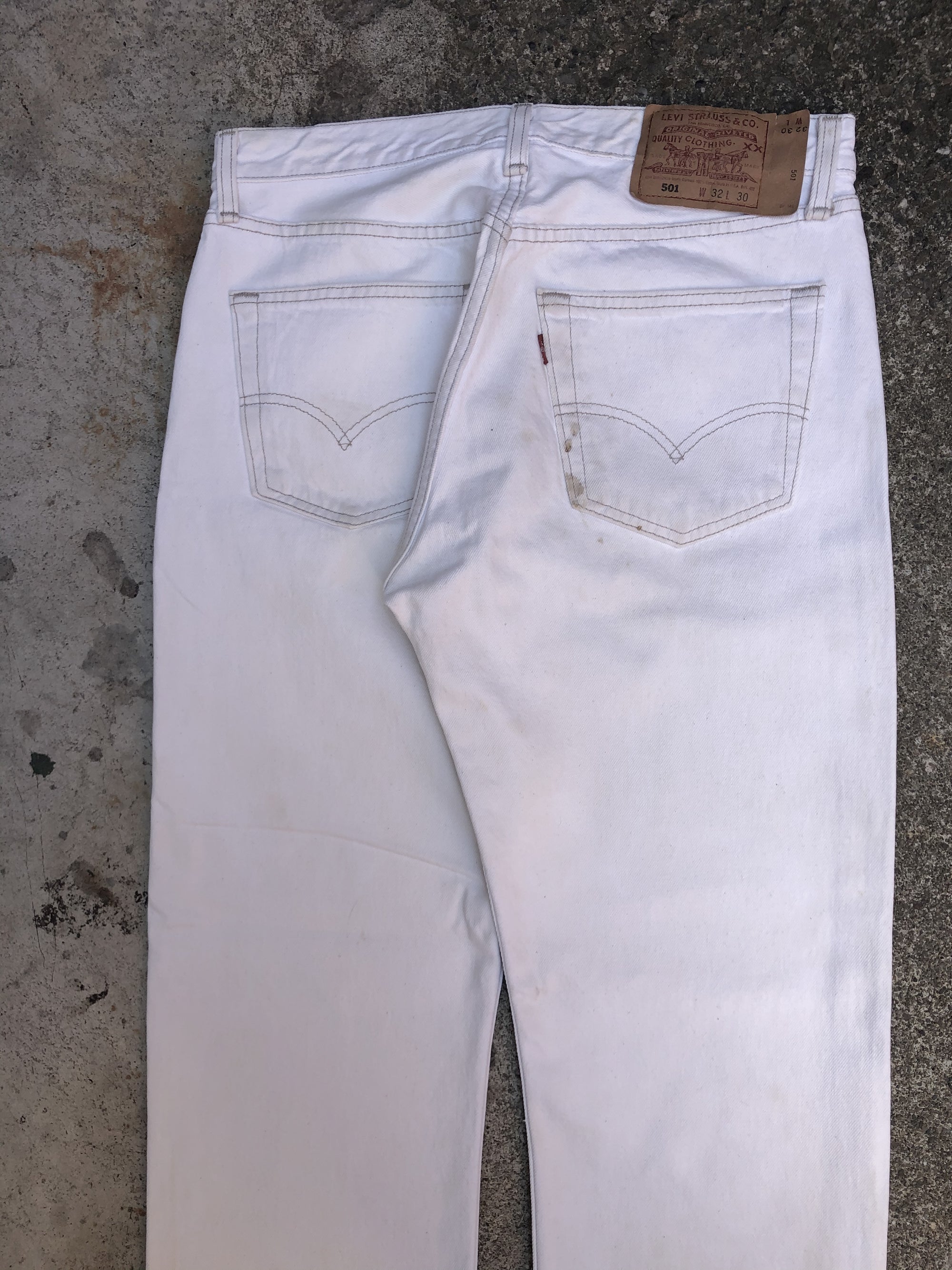 1990s Levis Dirty White 501 (30X29)