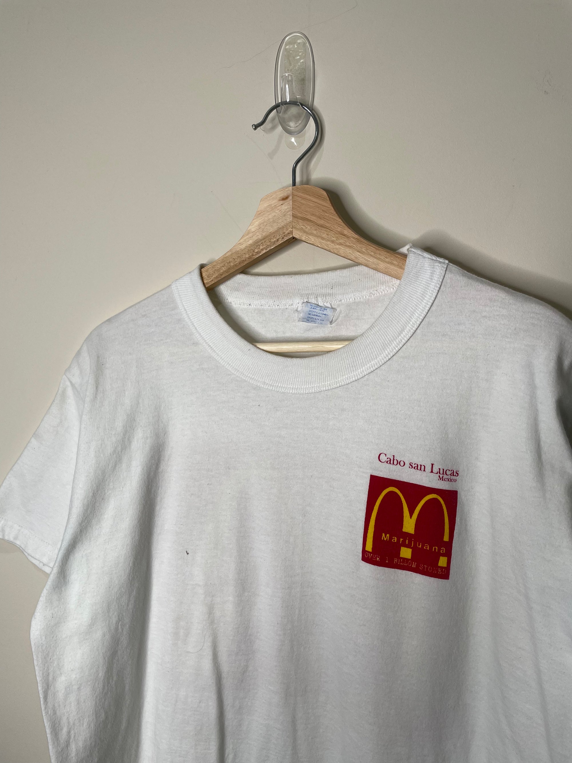 Vintage 00s “Cabo” McDonalds Parody Tourist Tee (M)