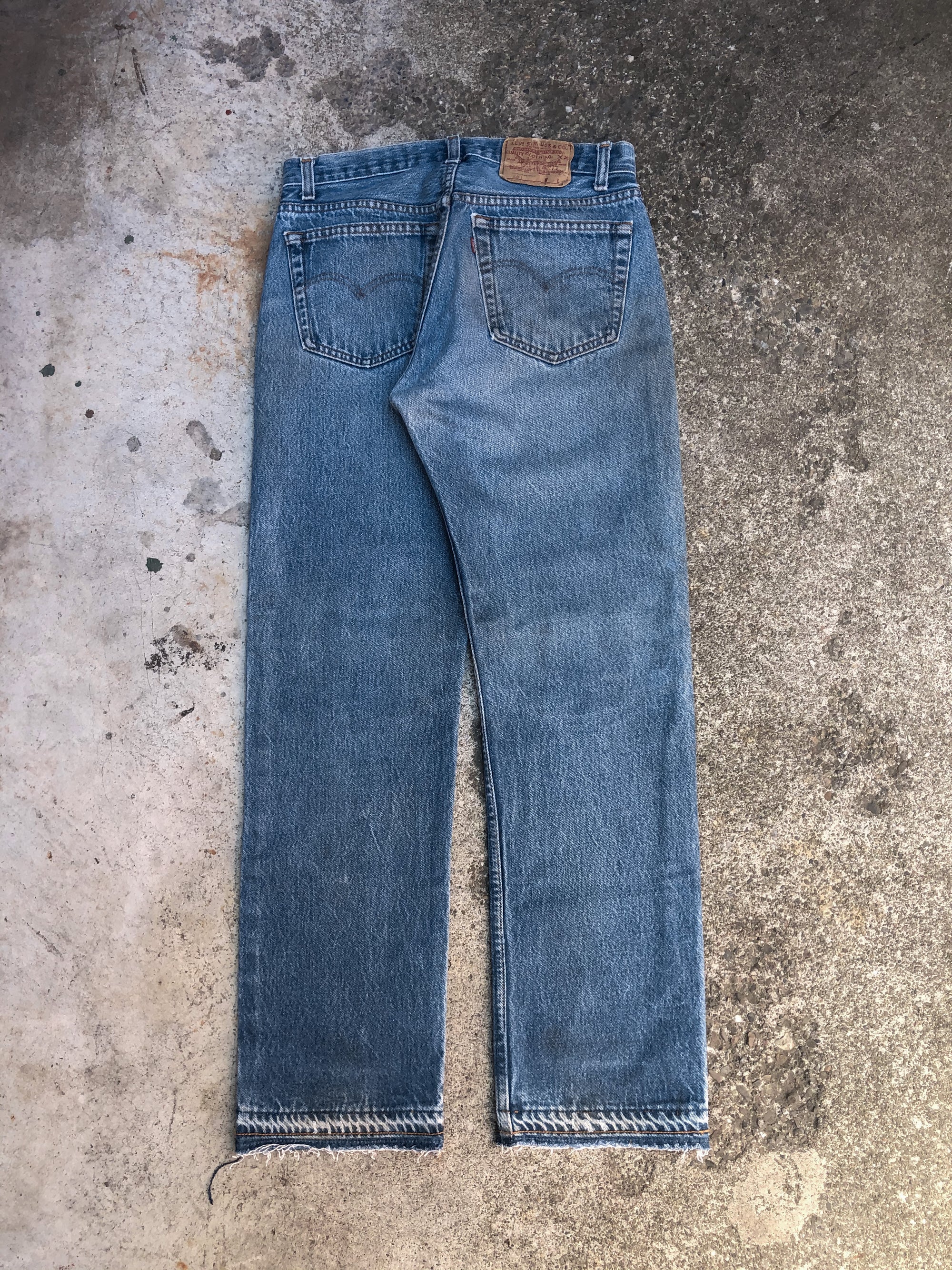 1980s Levis Dirty Faded Blue 501 Released Hem (29X29)