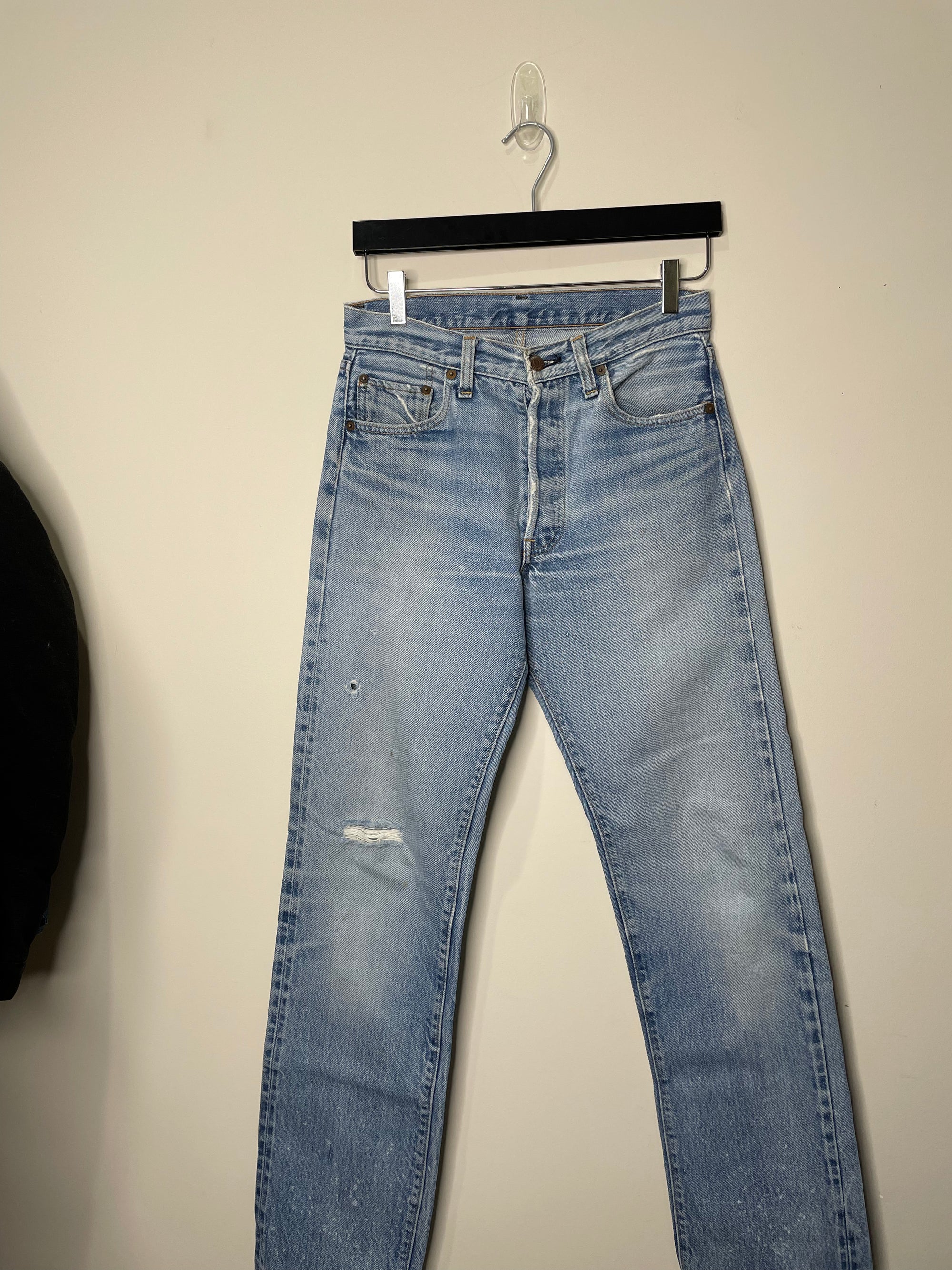 1970s Levi’s Faded Blue 501 Selvedge Redline (27X31)