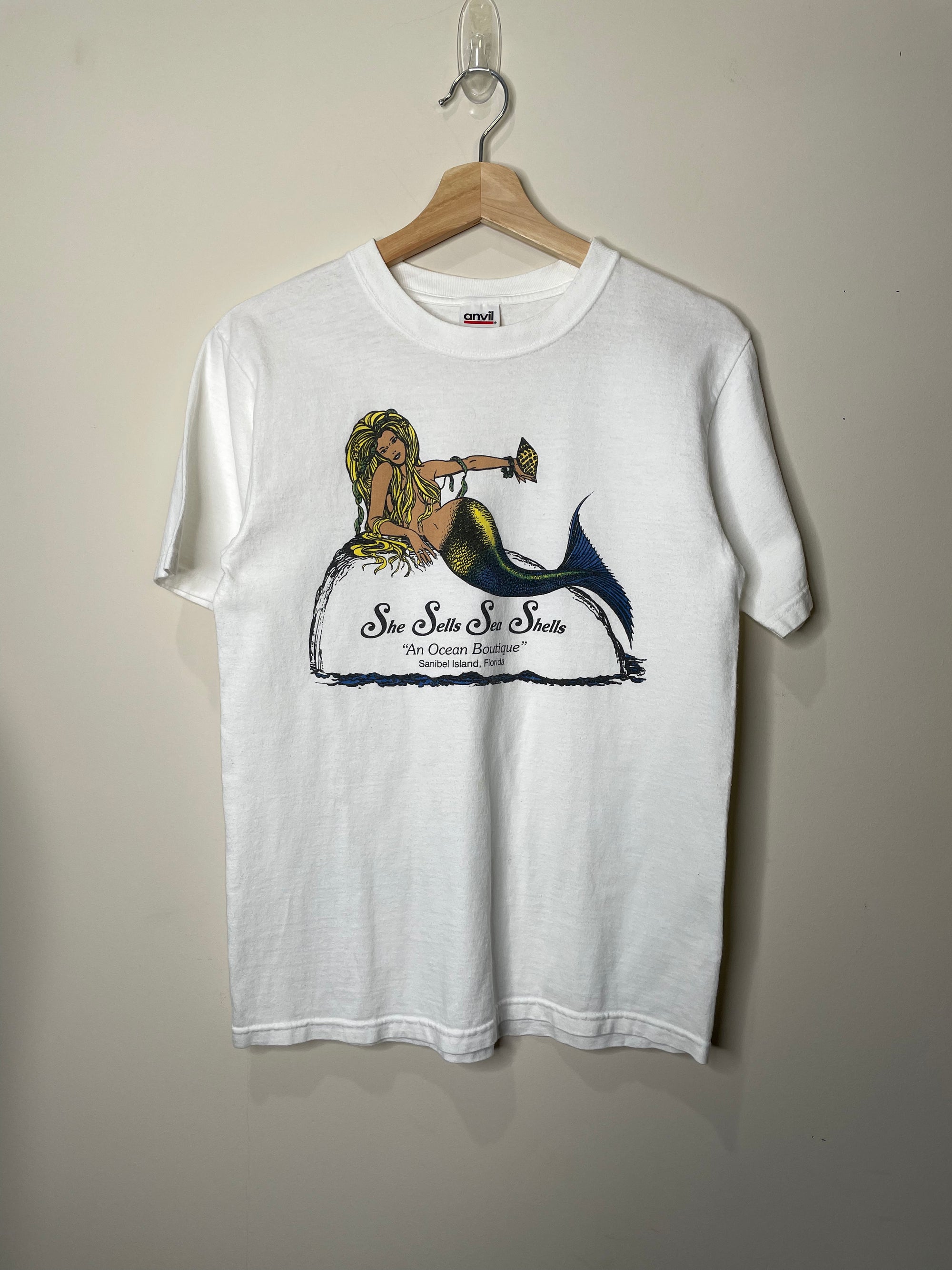 Vintage 00s “She Sells Sea Shells” Tee (S)