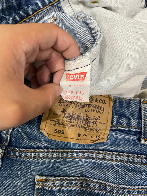 1990s Orange Tab Levi’s Worn In Blue 505 (34X34)