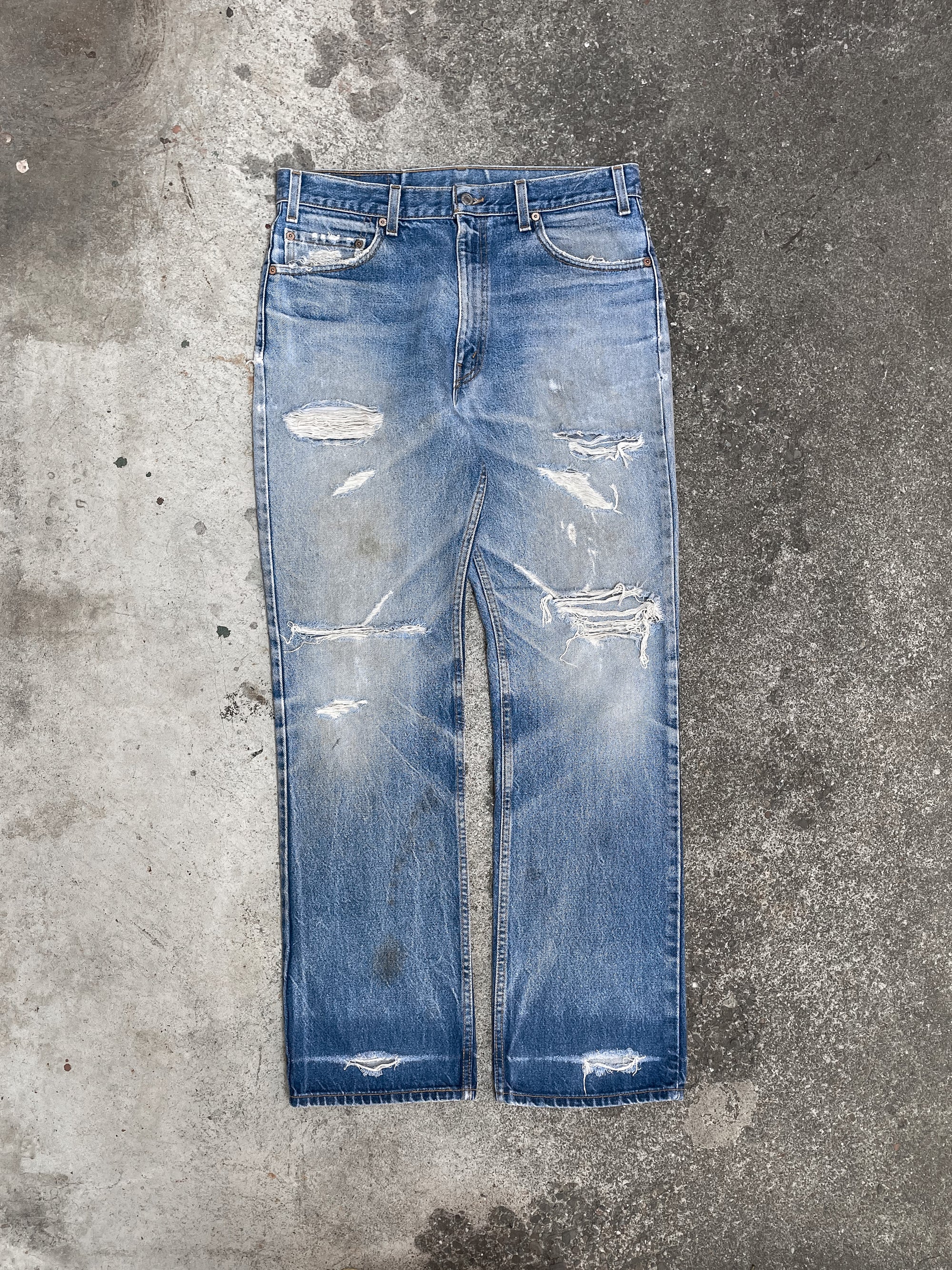 1990s Levi’s Distressed Faded Blue 517 (34X33)