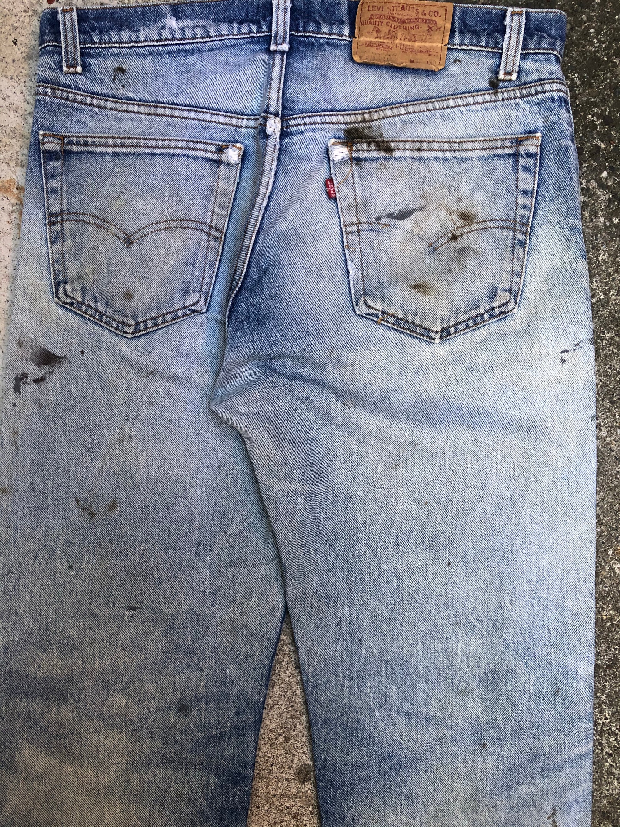 1980s Levis Dirty Faded Blue 505 (35X29)