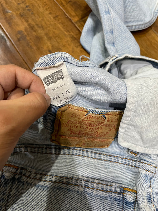 1990s Levi’s Repaired Faded Blue 501 Released Hem (28X31)