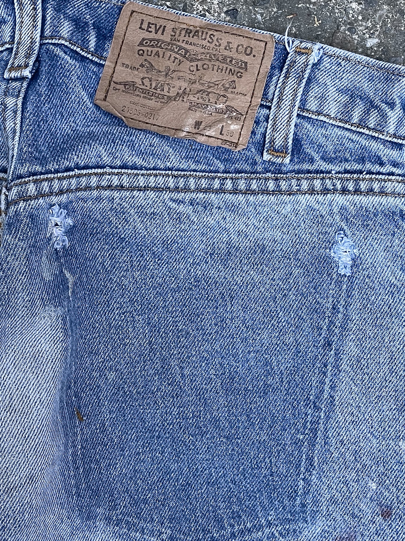 1980s Levi’s Painted Faded Blue 505 Released Hem (28X30)