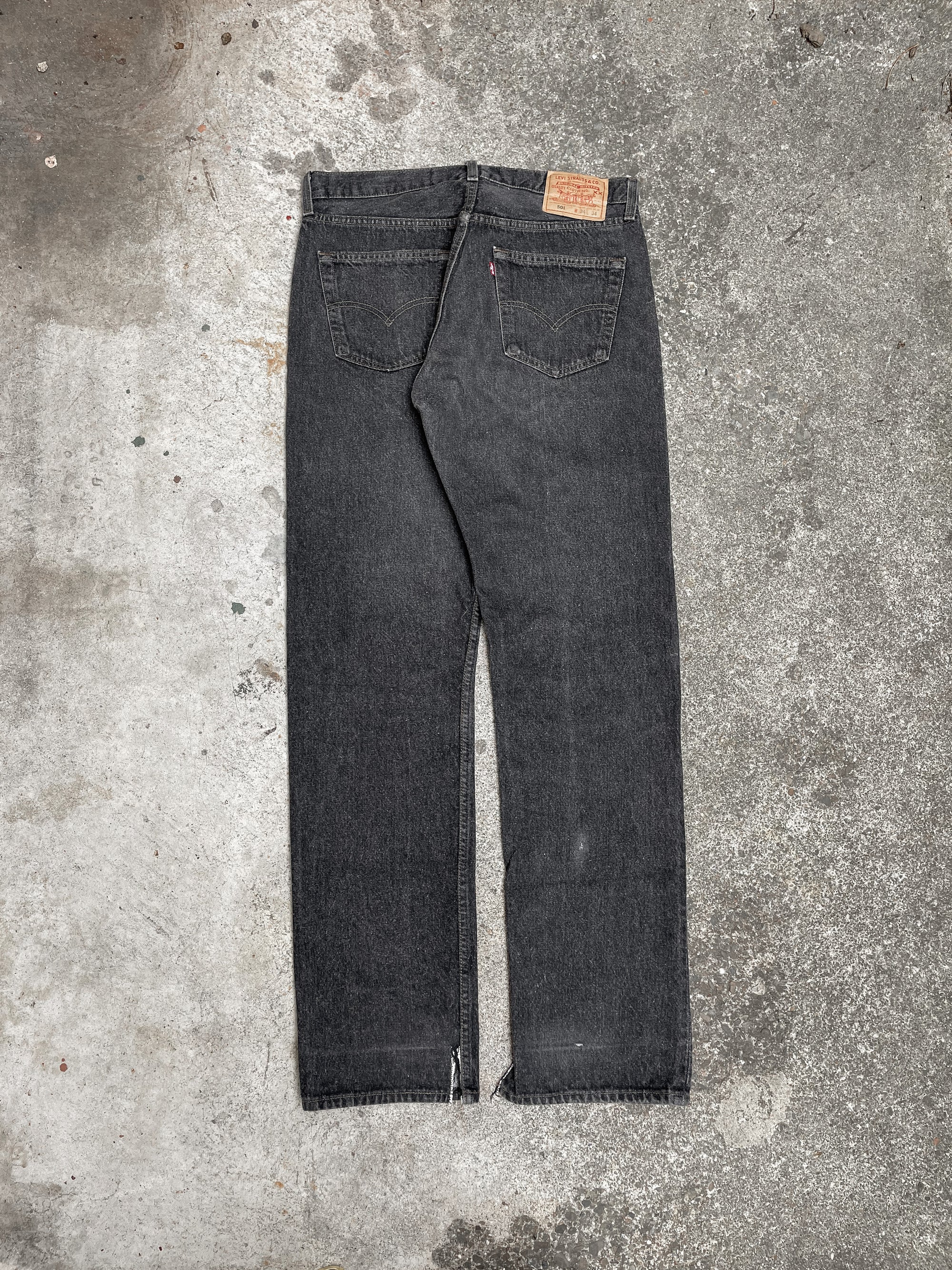 1990s Levi’s Faded Dark Charcoal Grey 501 Split Hem (33X33)