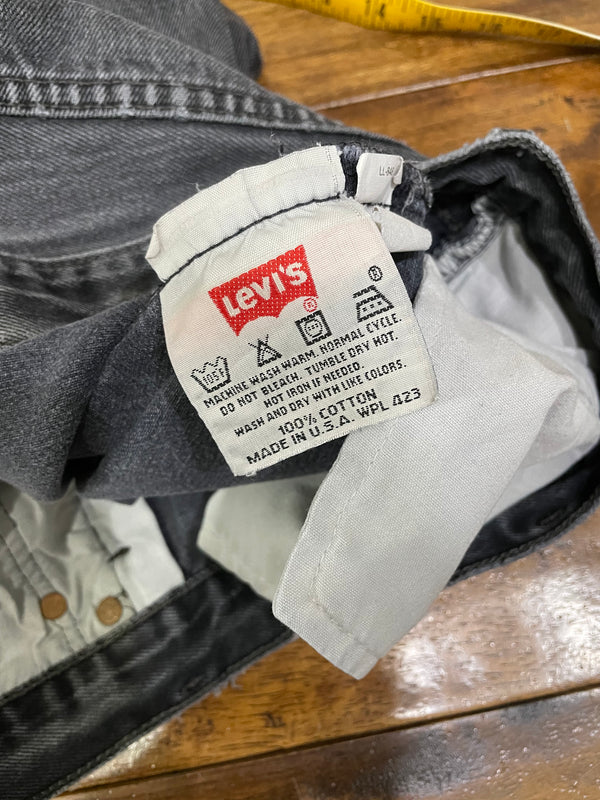 Vintage Levi’s Faded Black 501 Released Hem (33X29)