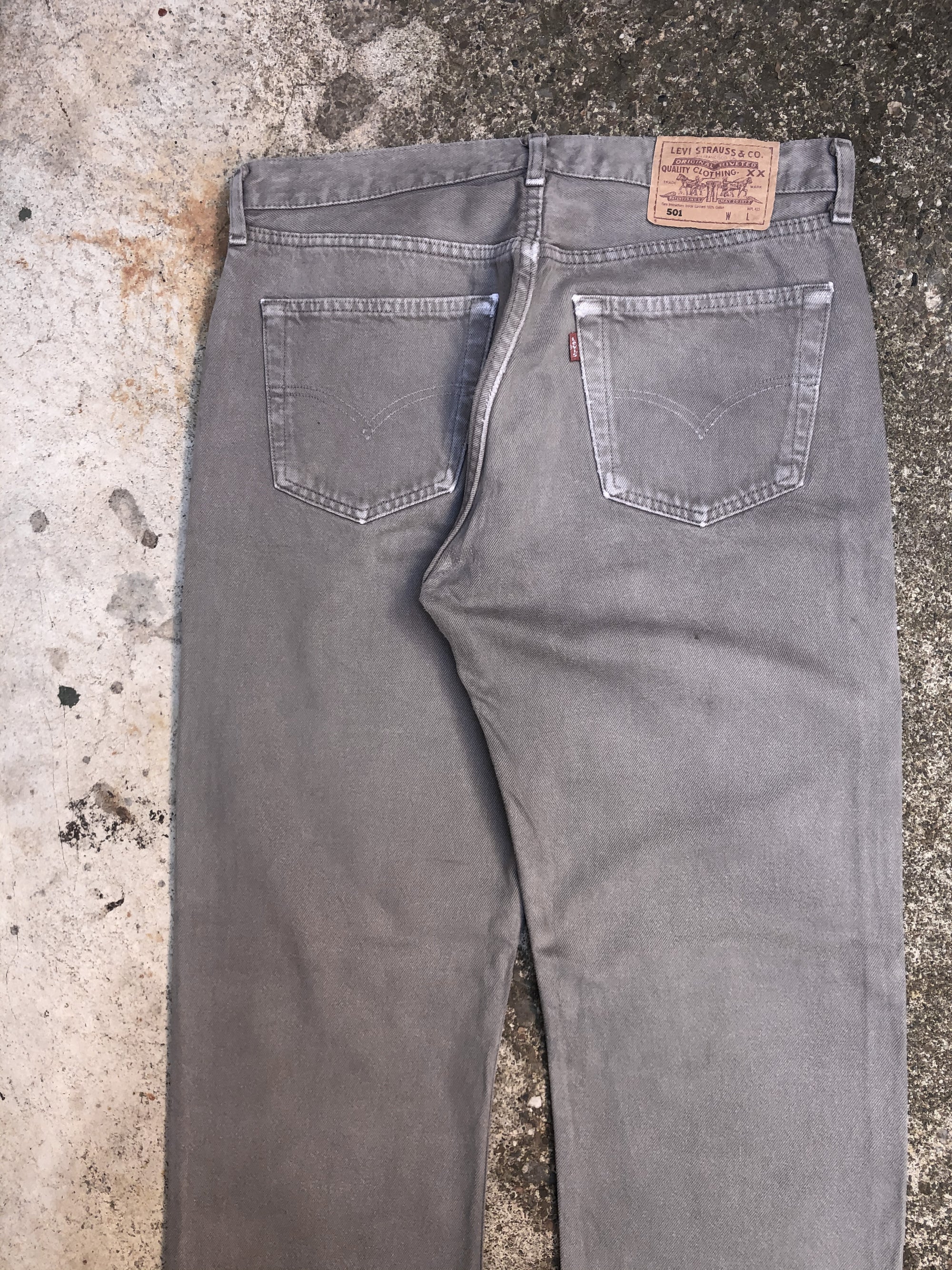 1990s Levis Faded Grey 501 (32X31)