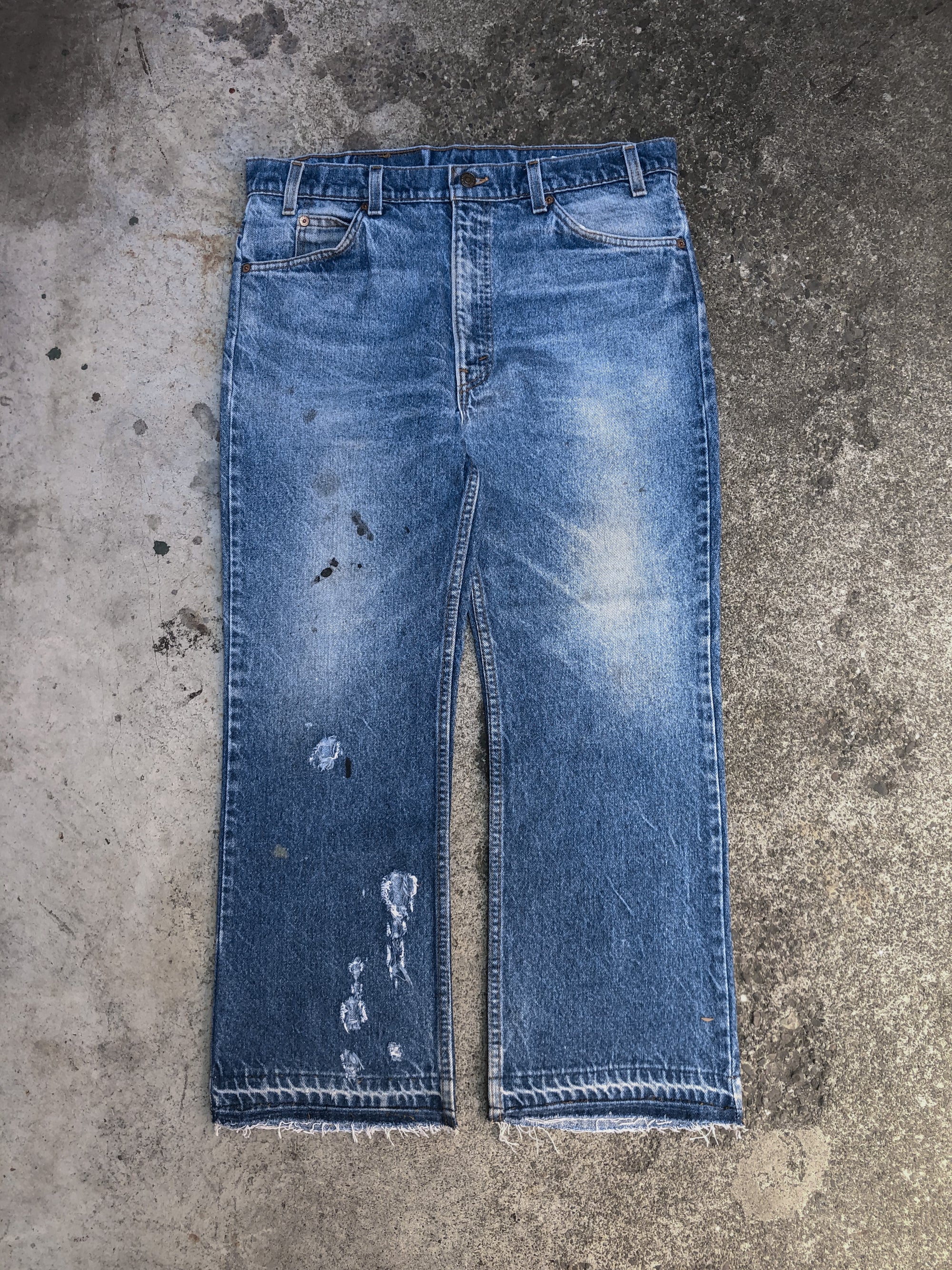 1990s Orange Tab Levis Distressed Blue 517 Released Hem (35X26)